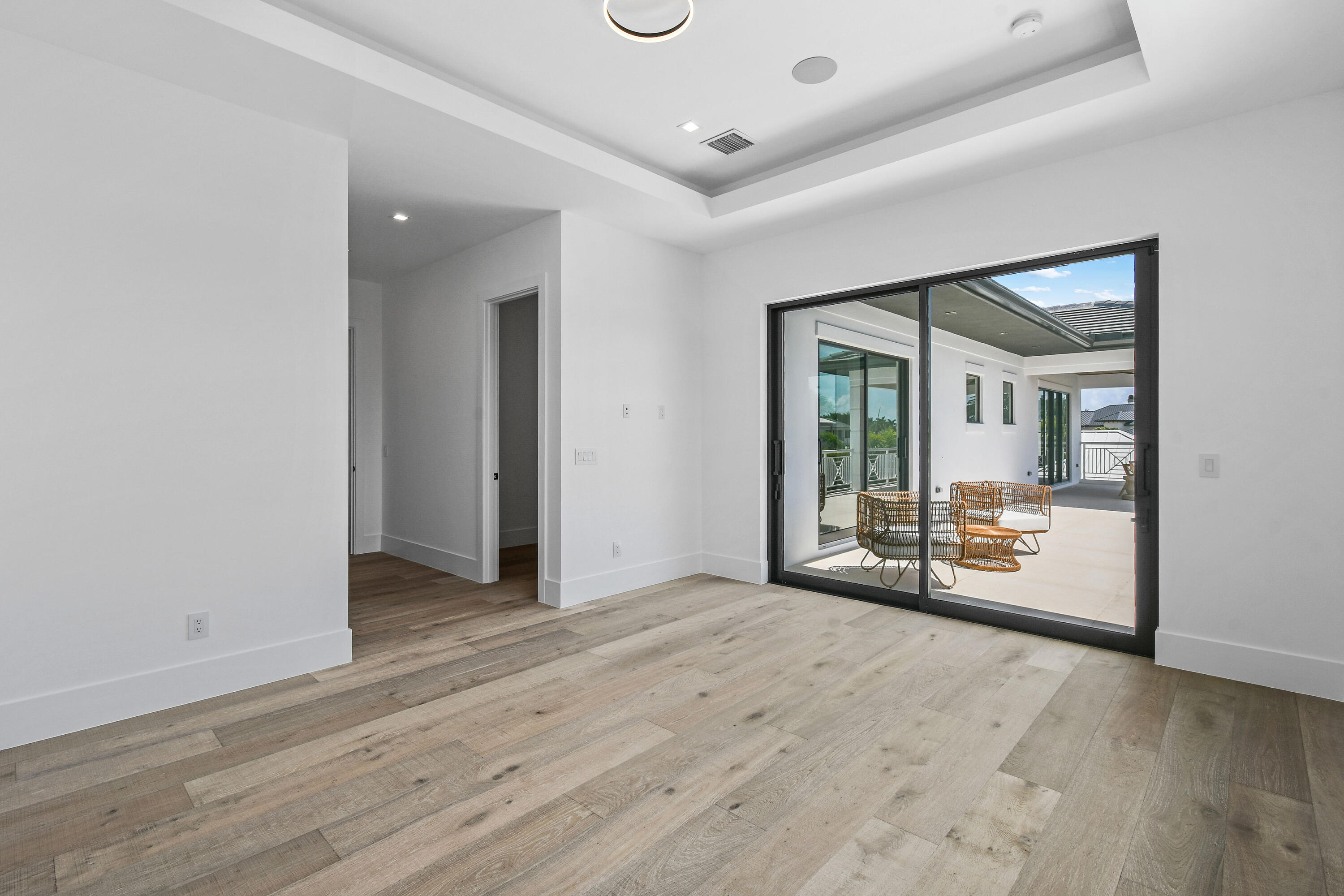 2408 Azure Circle