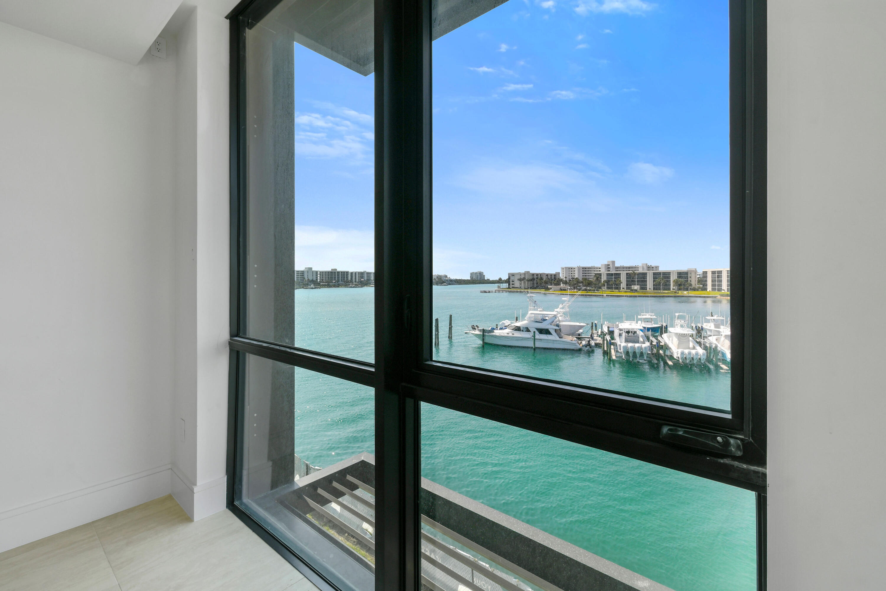 12450 SE Crystal Cove Place 13