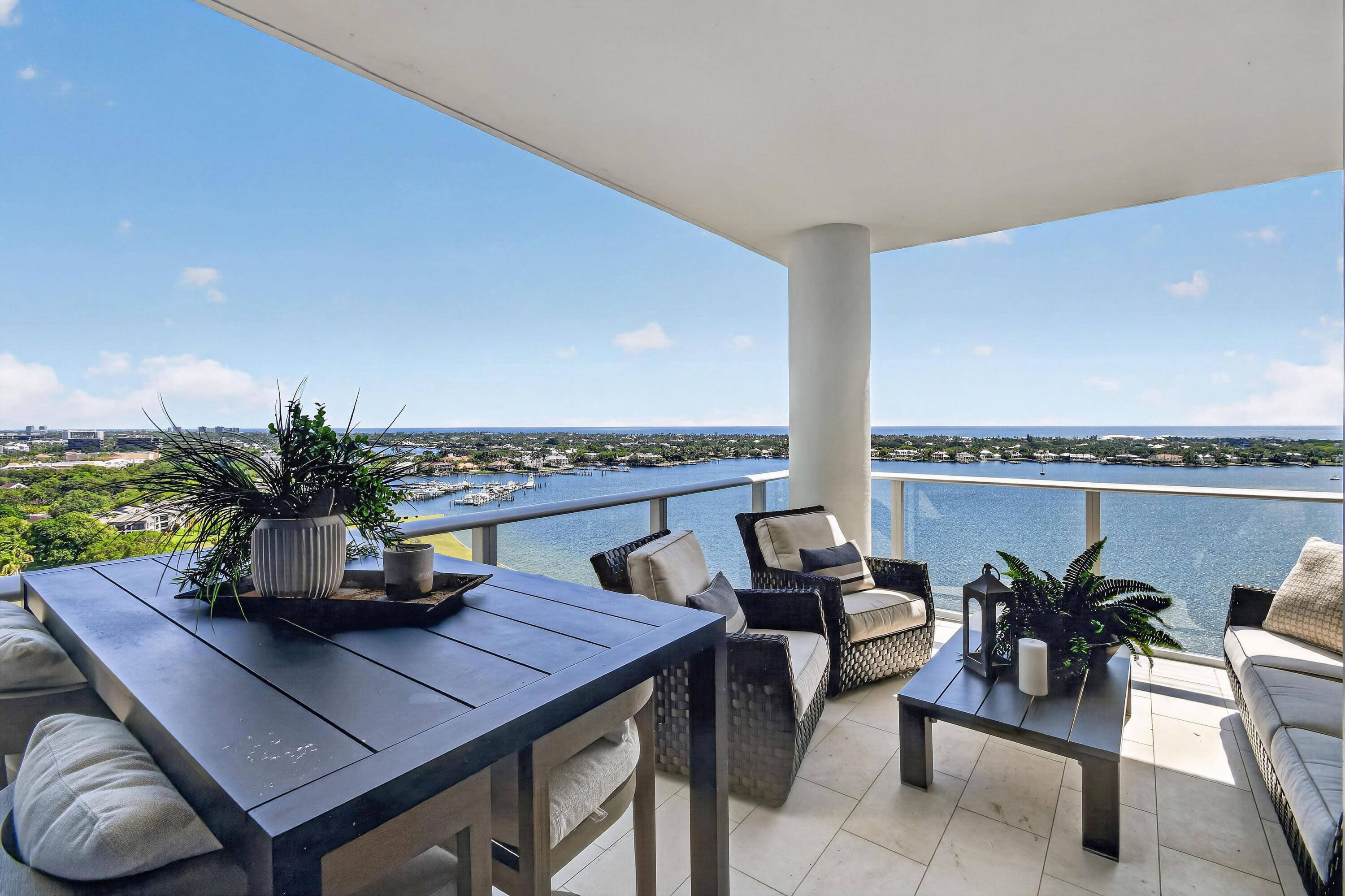 1 Water Club Way 1602