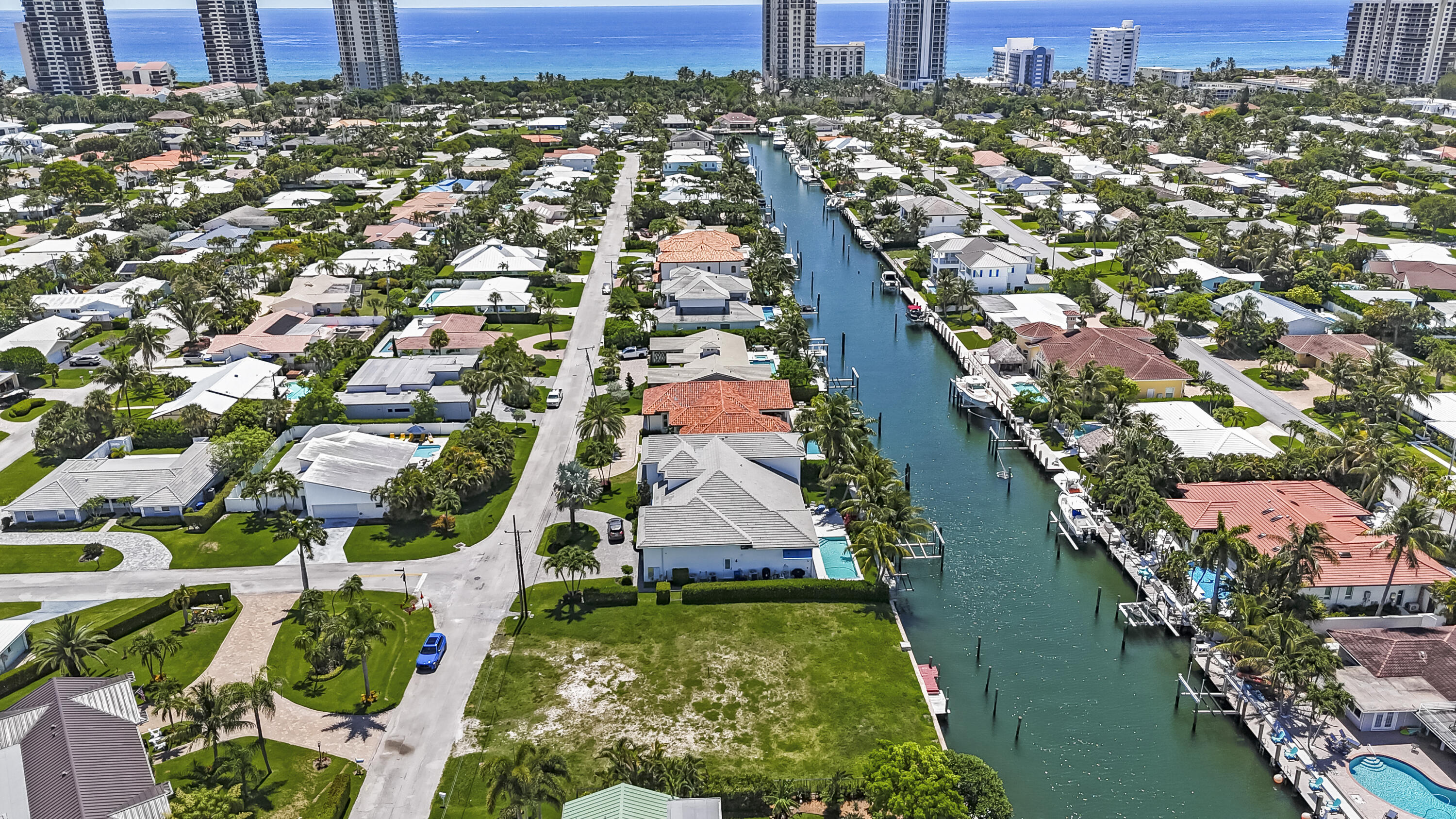 1121 Coral Way