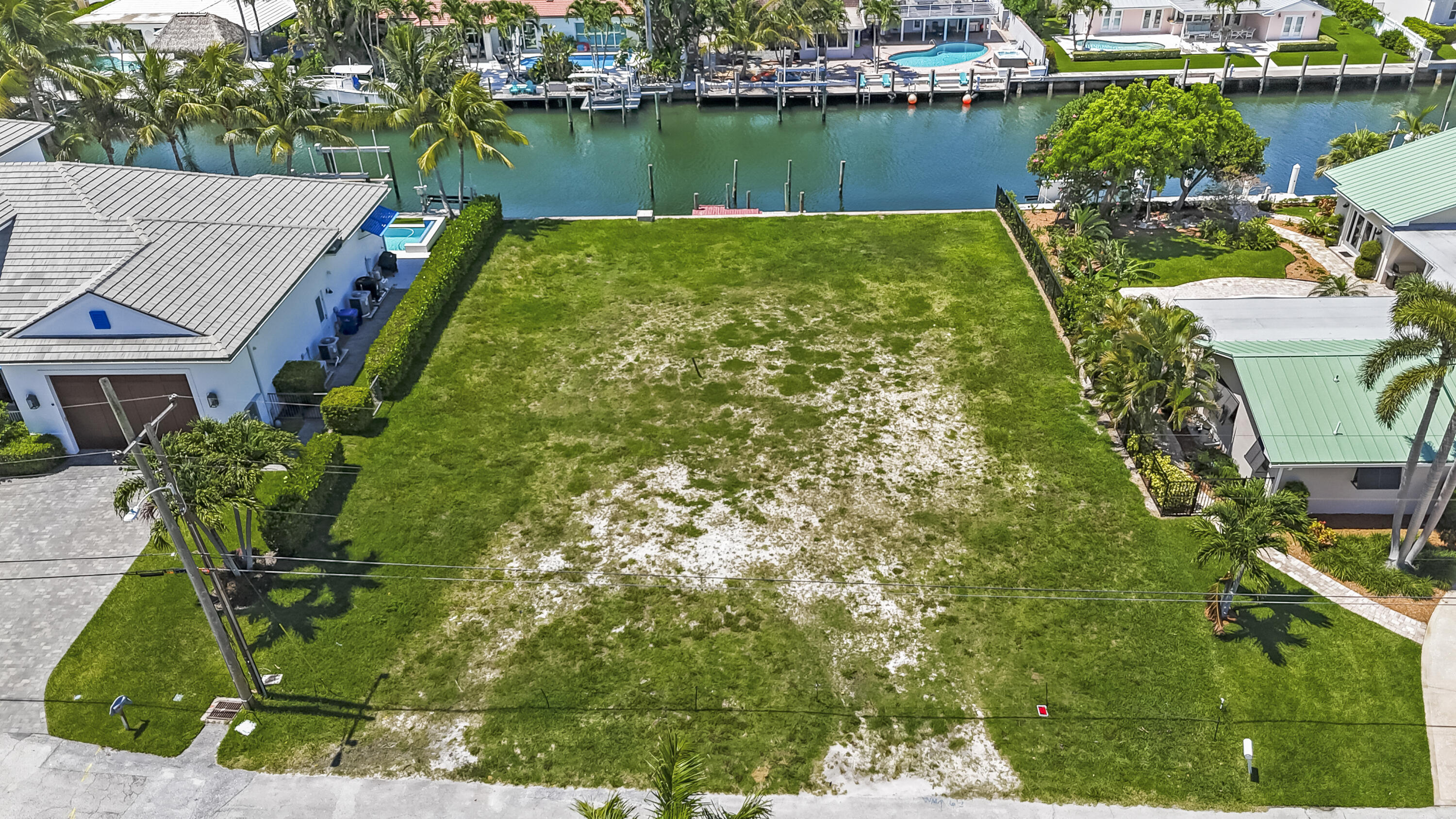 1121 Coral Way