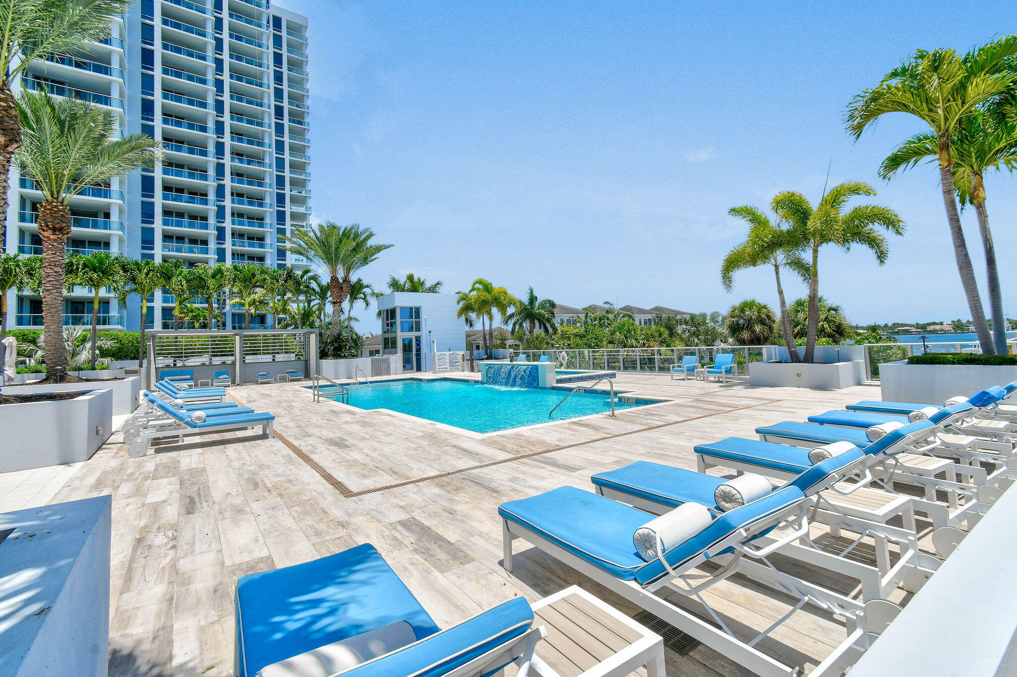 2 Water Club Way 301