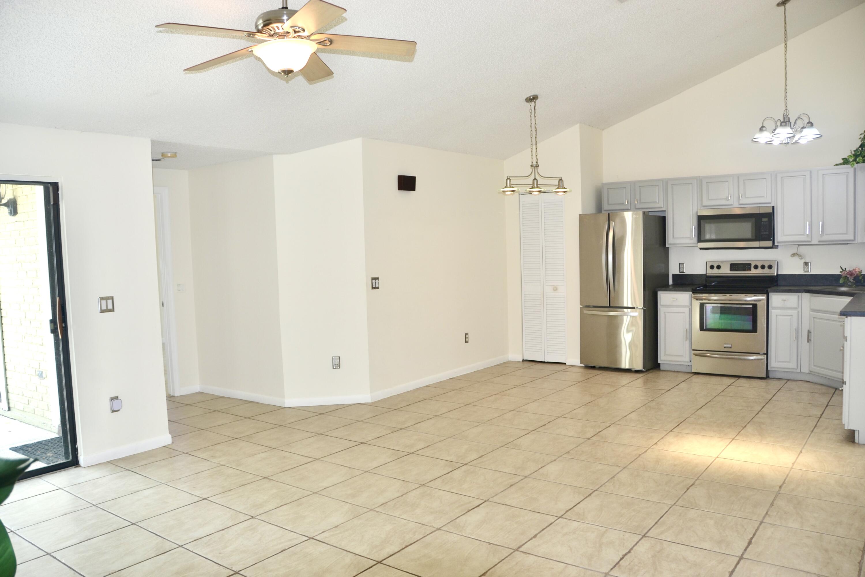 5933 Golden Eagle Circle