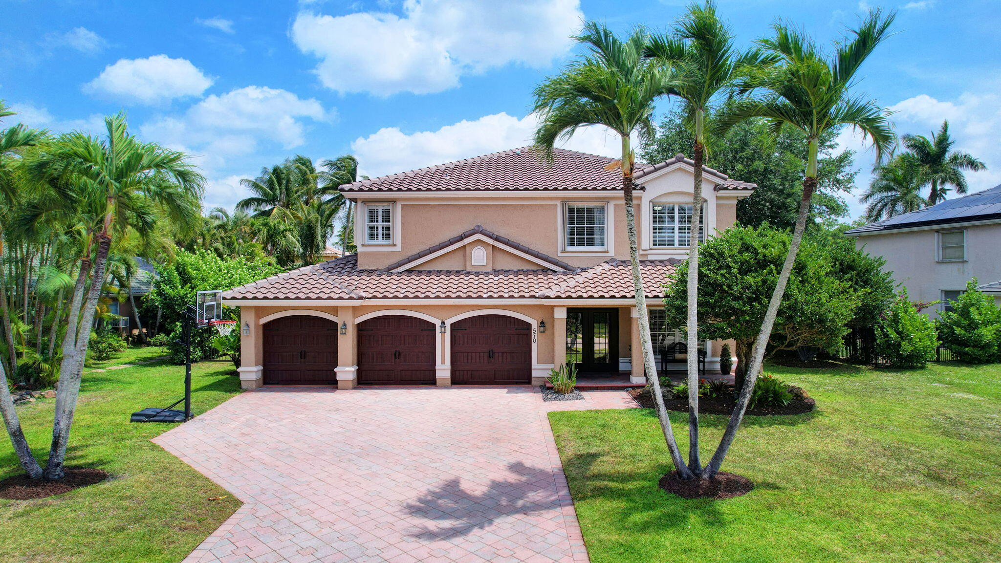 570 Cypress Crossing