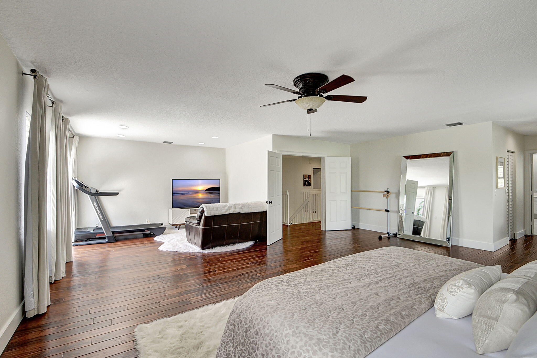 570 Cypress Crossing