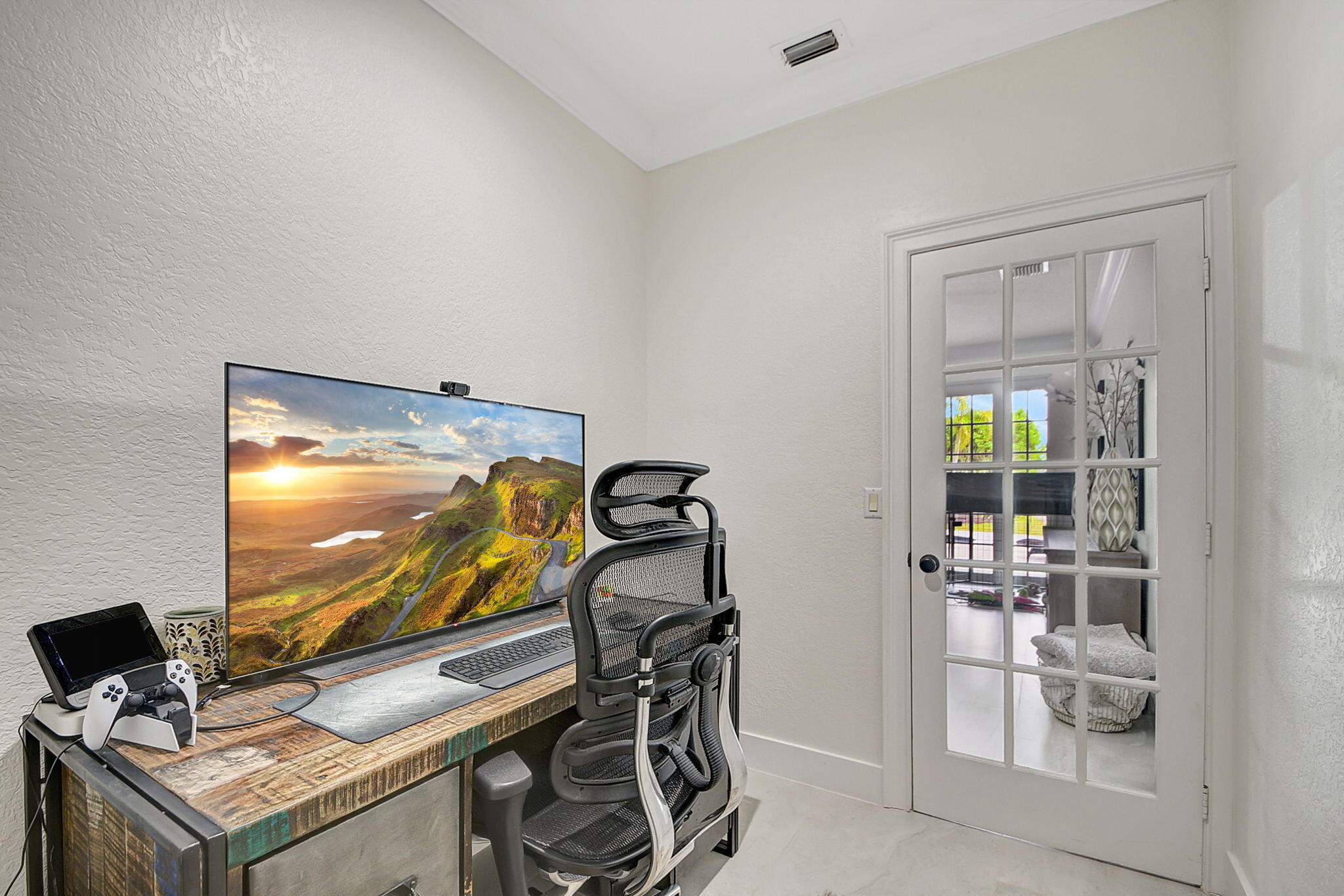 570 Cypress Crossing