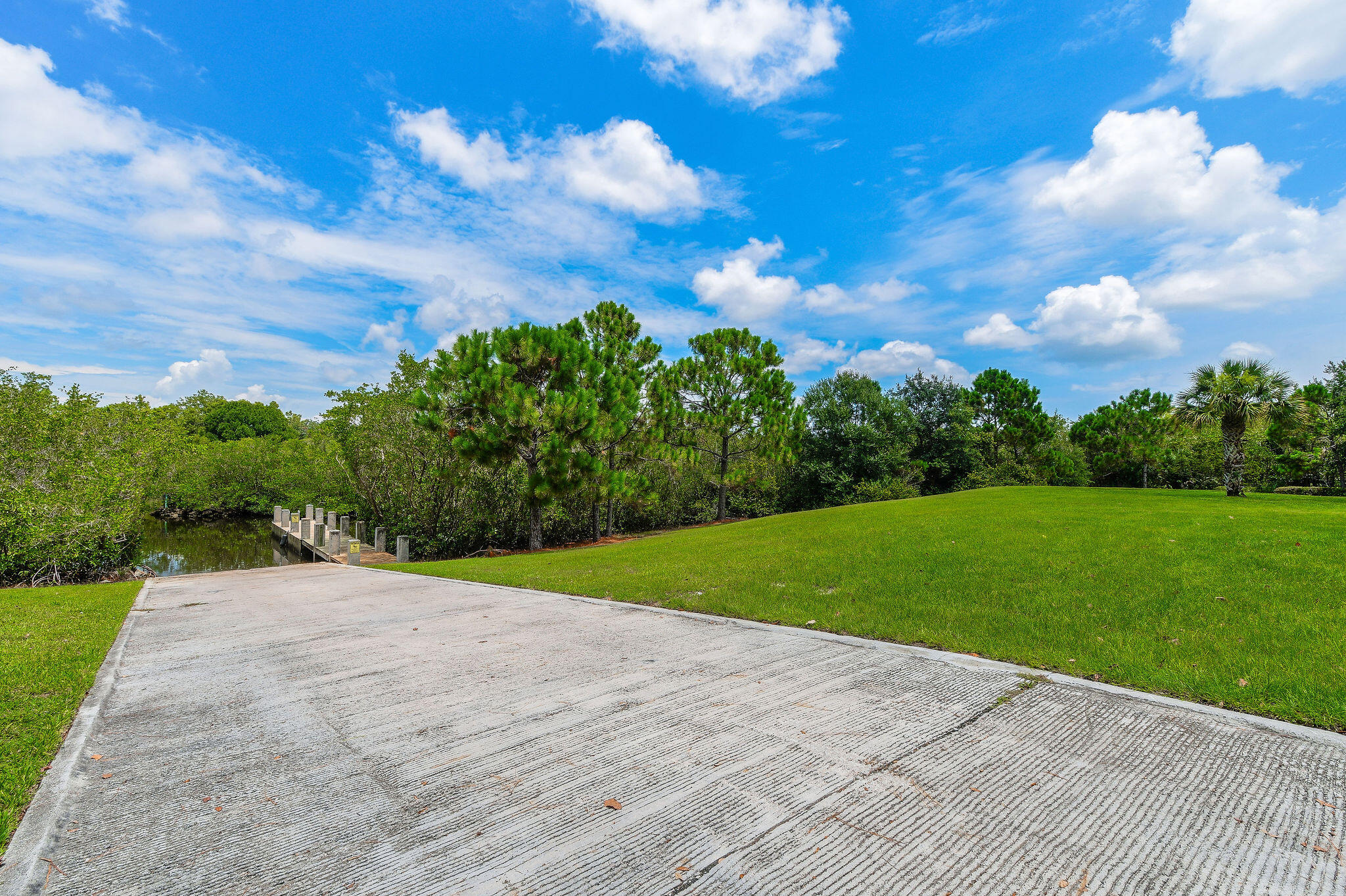 6335 Riverwalk Lane 7