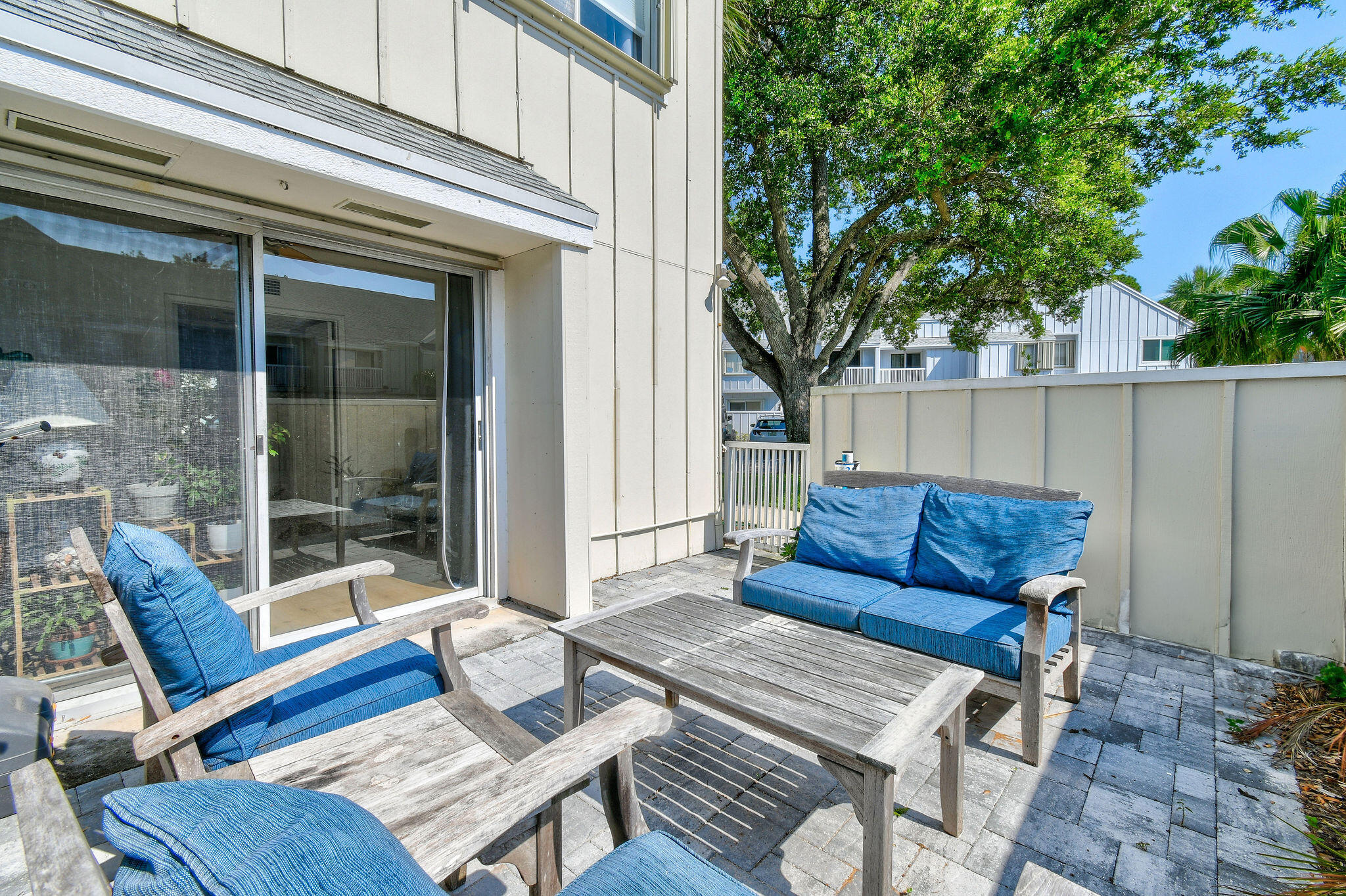 6335 Riverwalk Lane 7