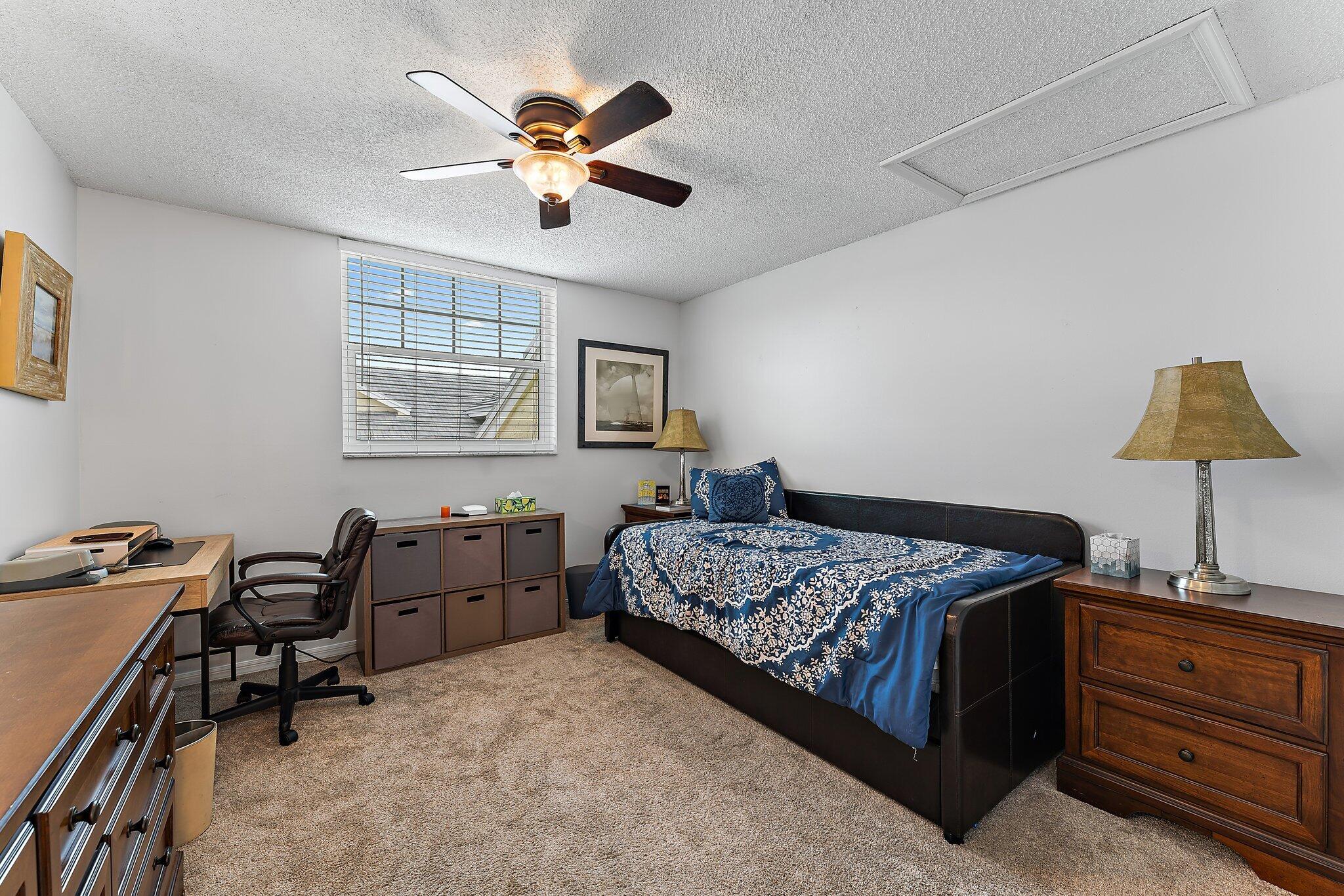 1609 Mizzenmast Way