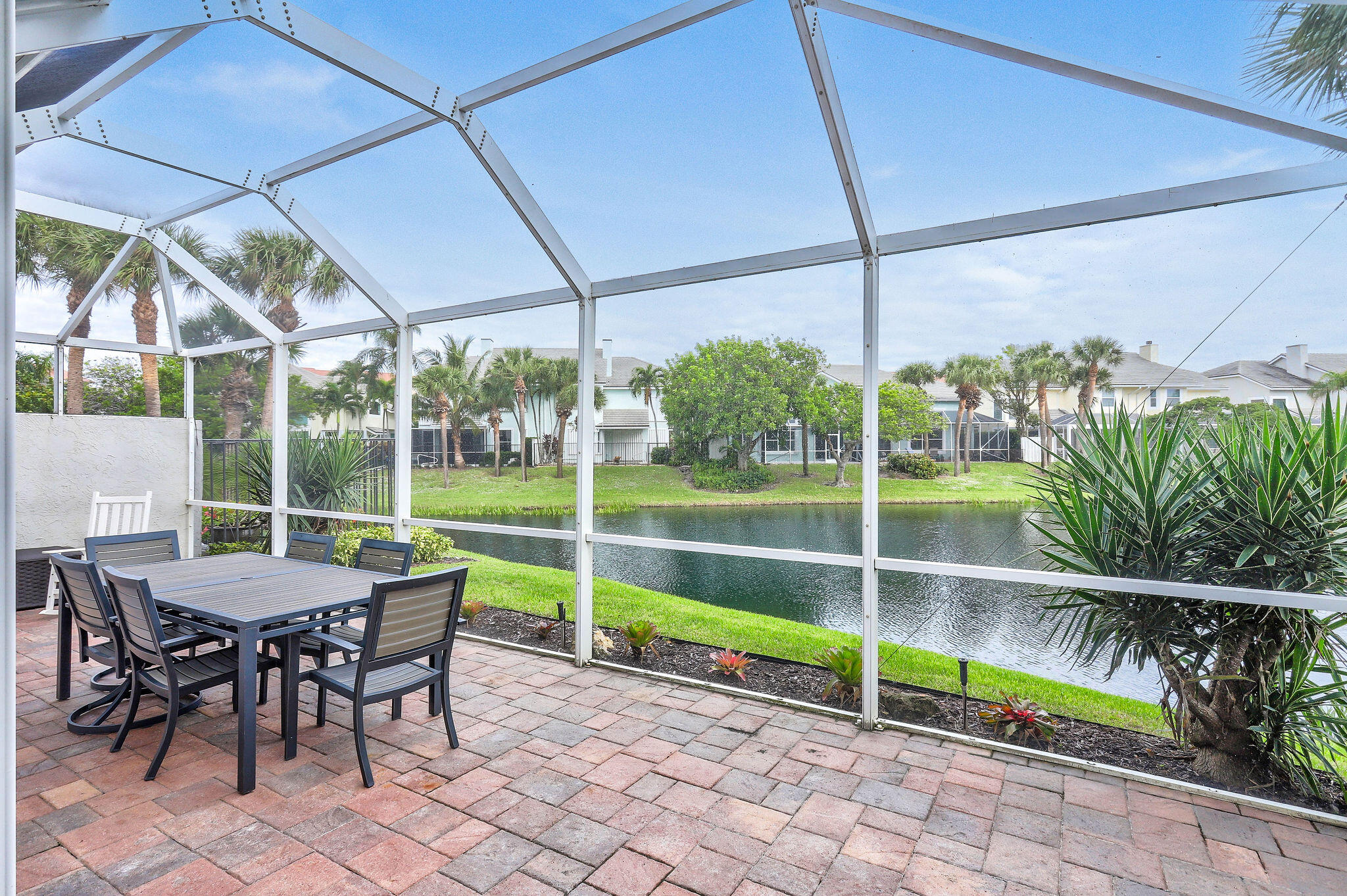 2056 Windward Way