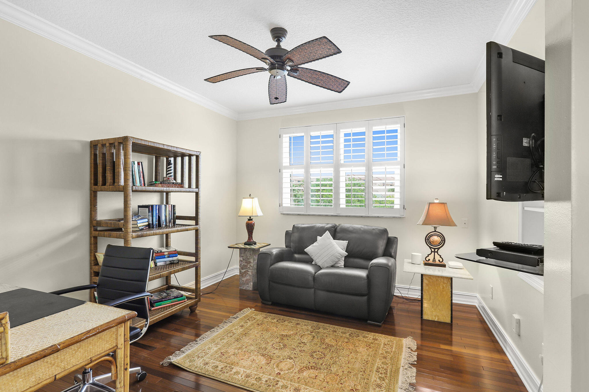 2056 Windward Way