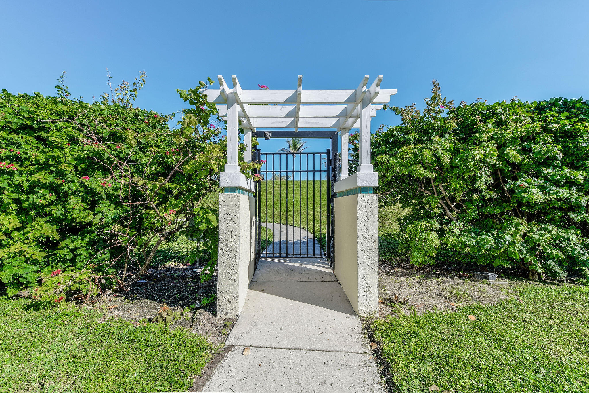 2056 Windward Way