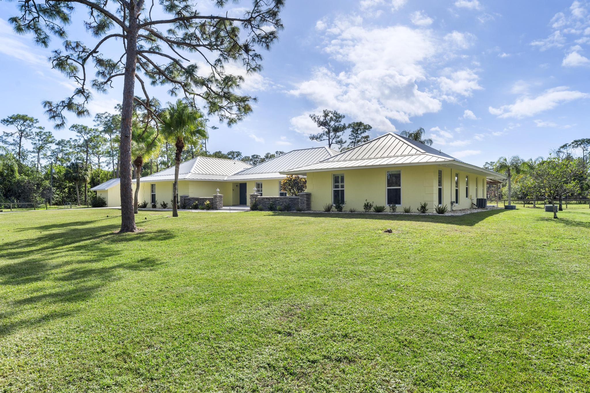 14818 Broken Arrow Place