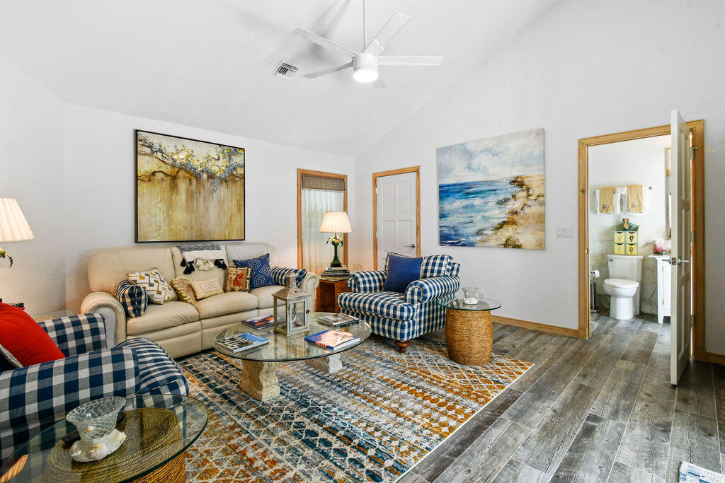 2388 Palm Harbor Drive