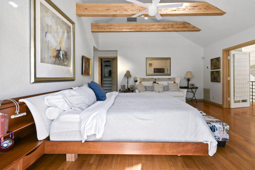 2388 Palm Harbor Drive