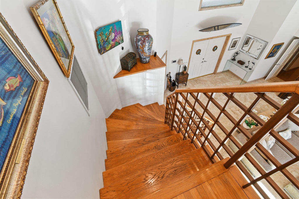 2388 Palm Harbor Drive