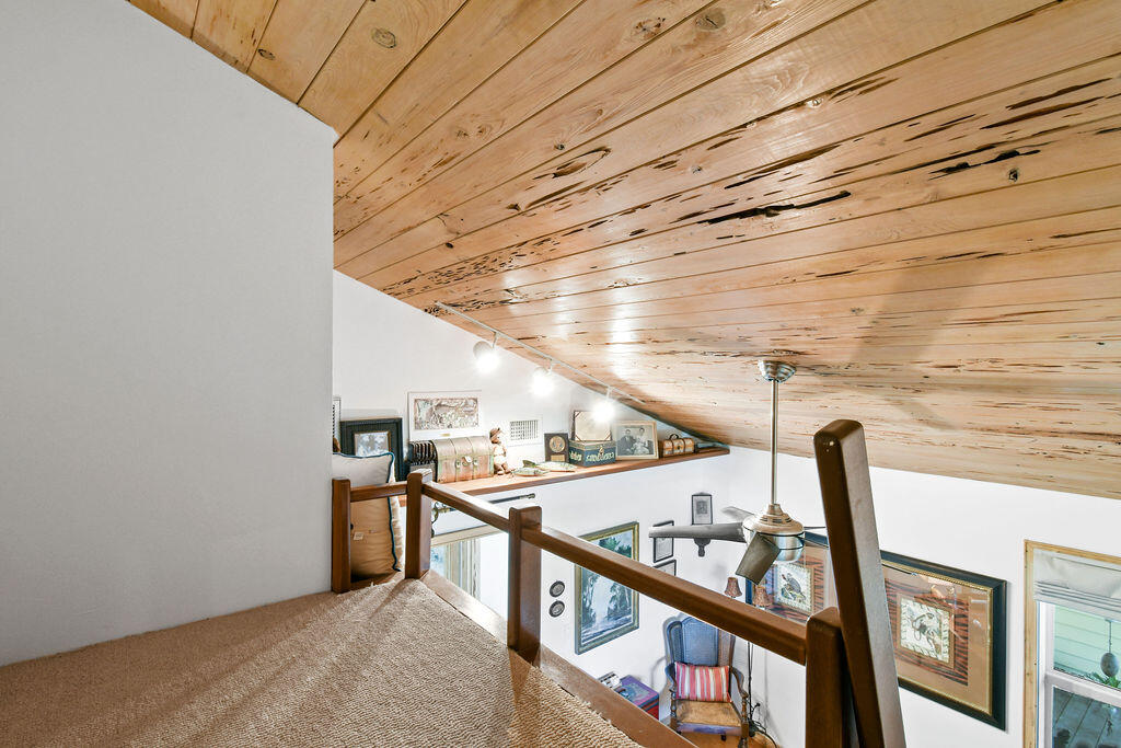 2388 Palm Harbor Drive