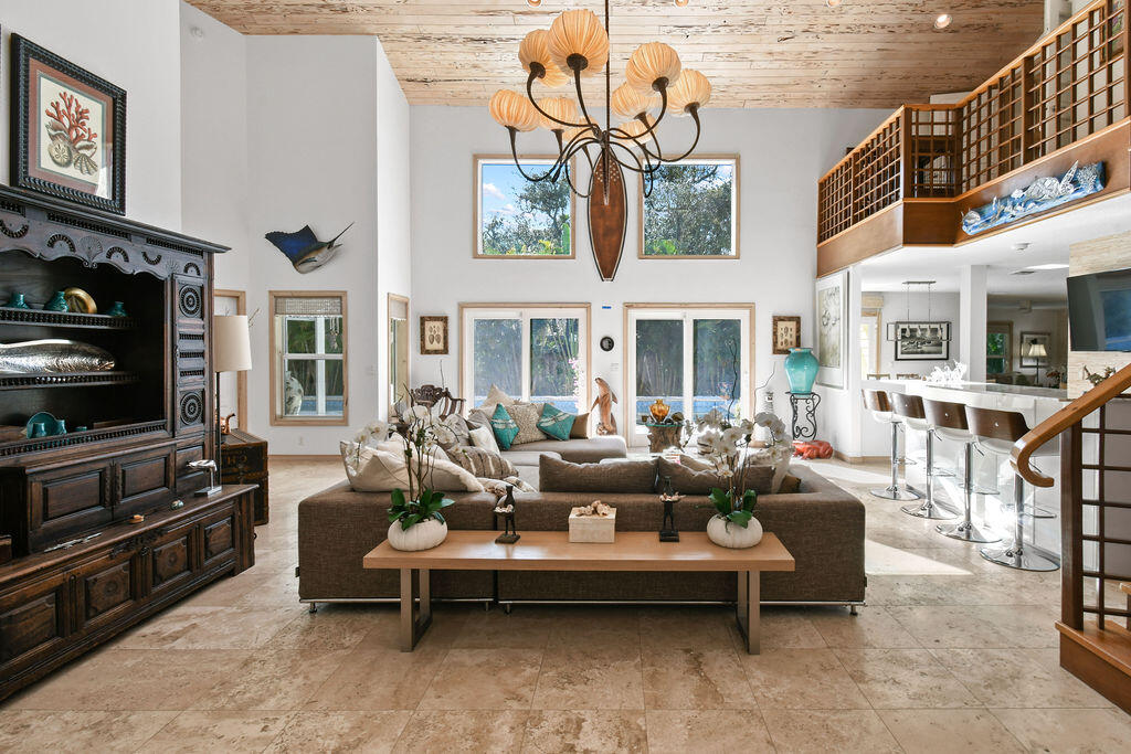 2388 Palm Harbor Drive