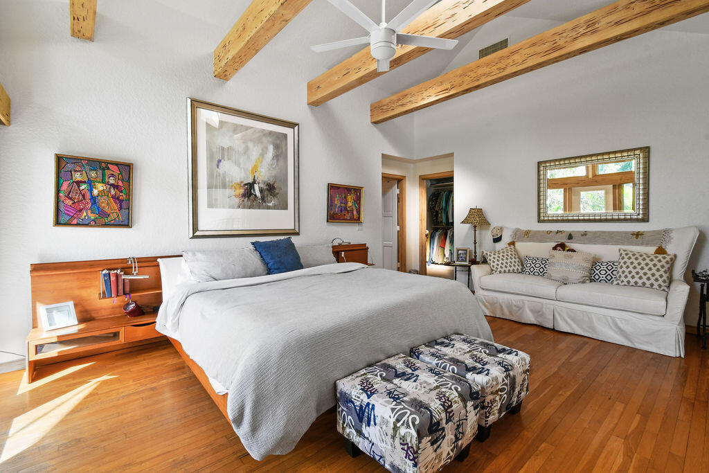2388 Palm Harbor Drive