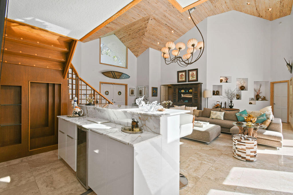 2388 Palm Harbor Drive