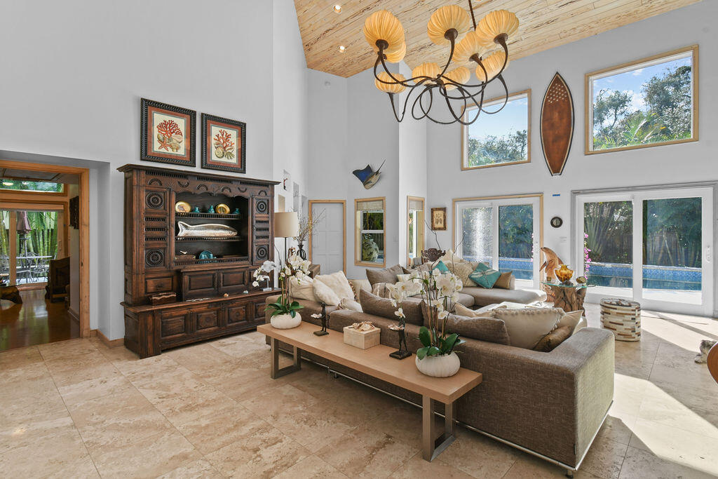 2388 Palm Harbor Drive