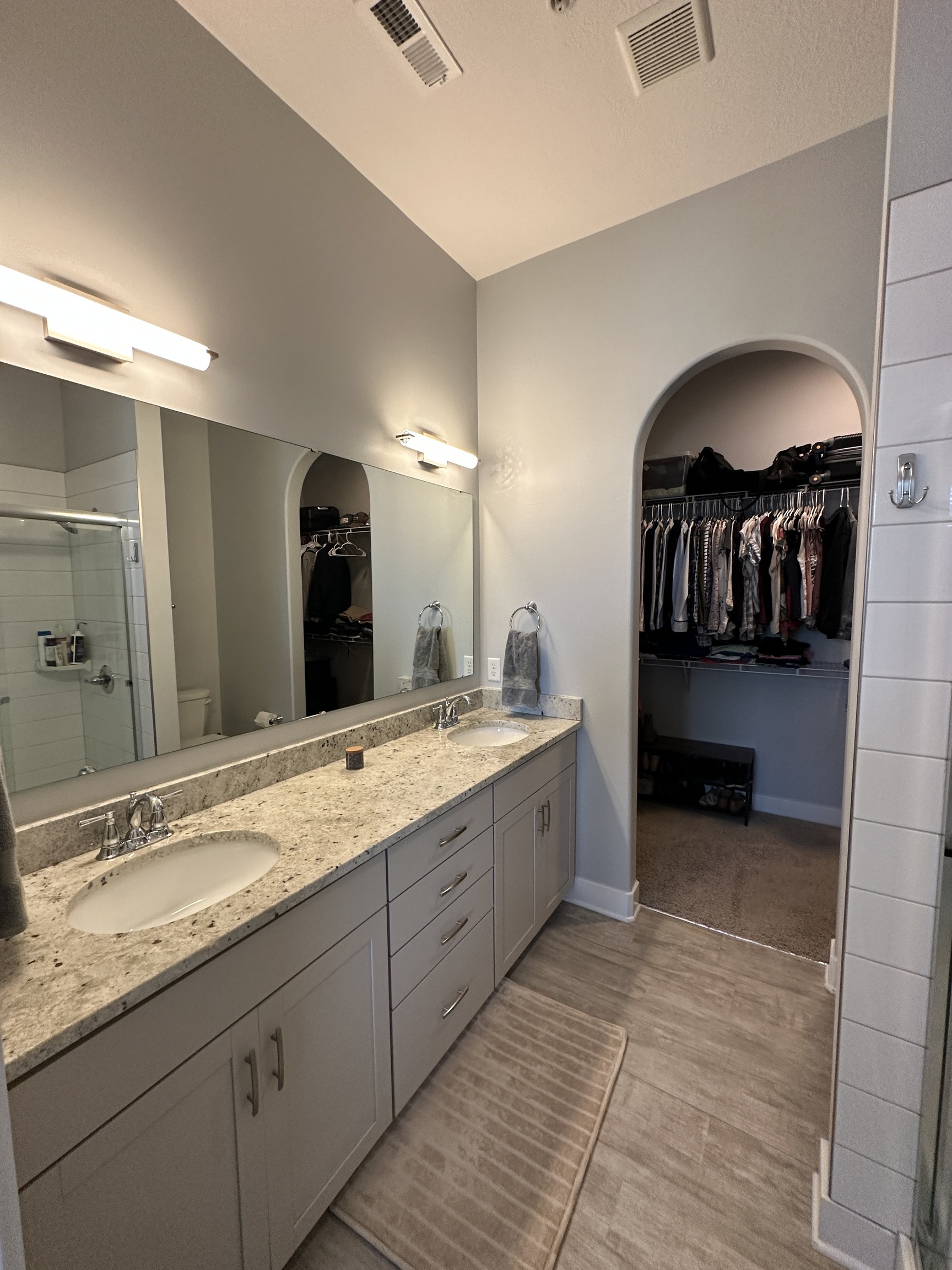 12740 Horseferry Road Unit: 200