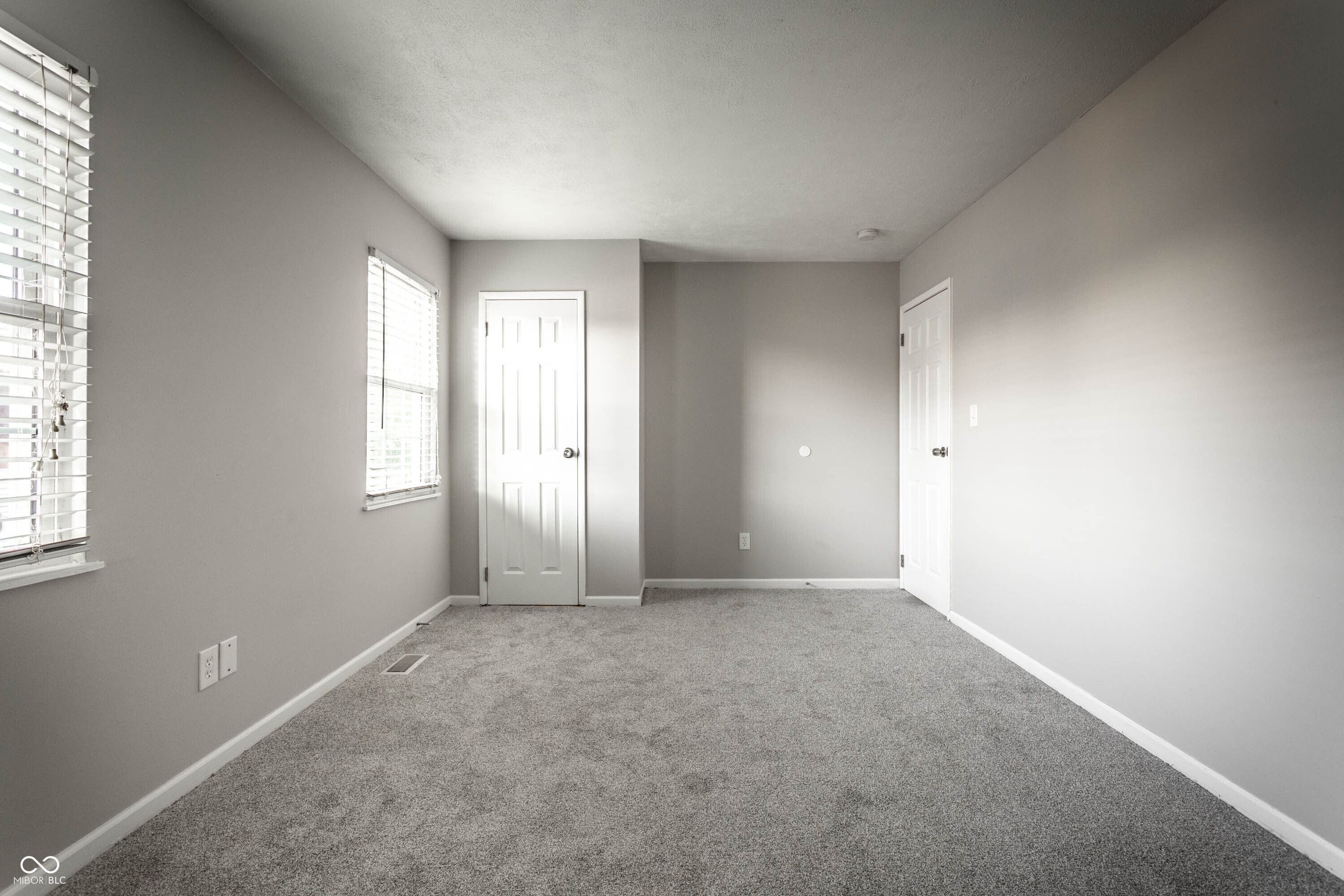 4839 Oakwood Trail