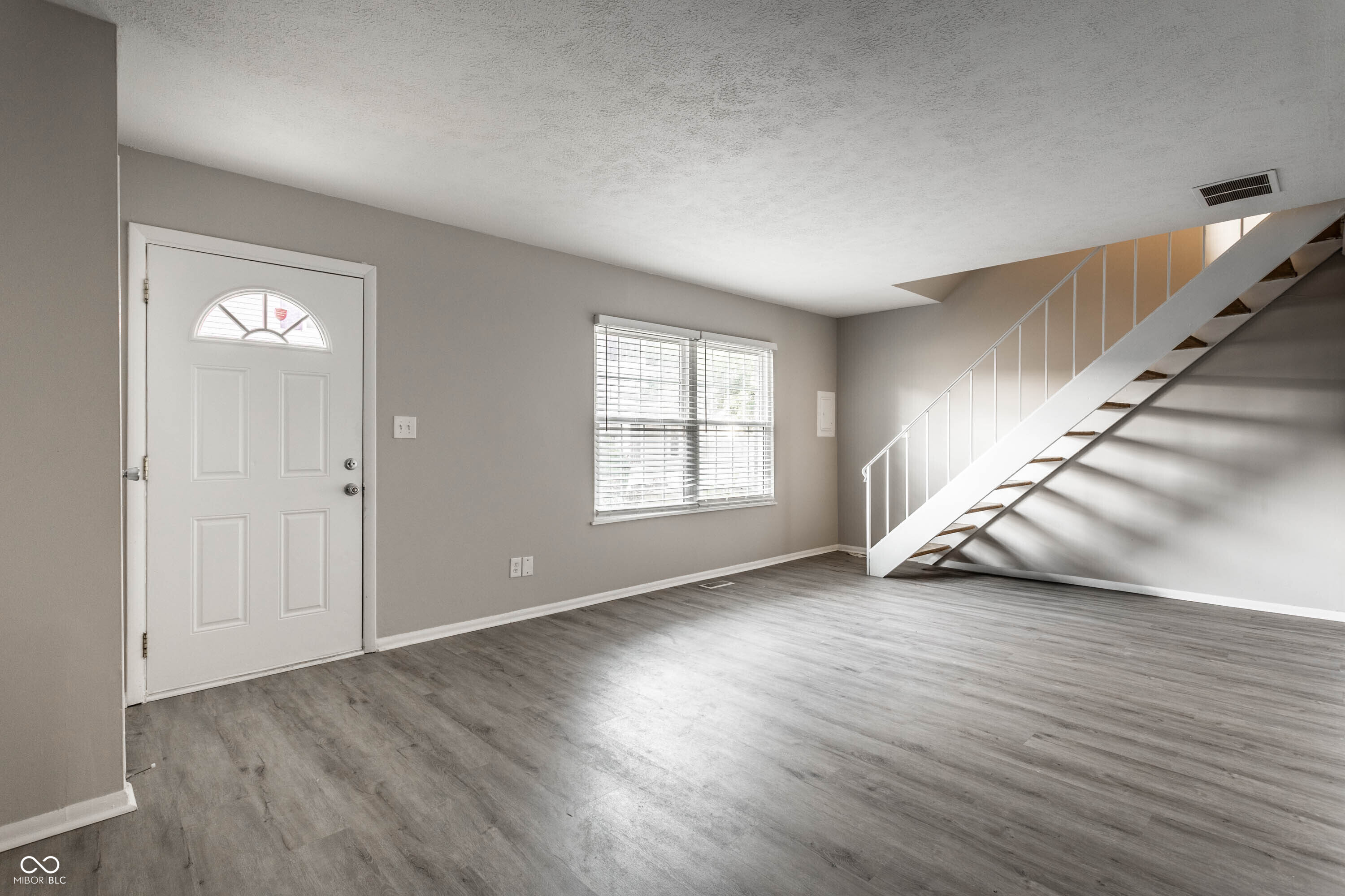 4839 Oakwood Trail