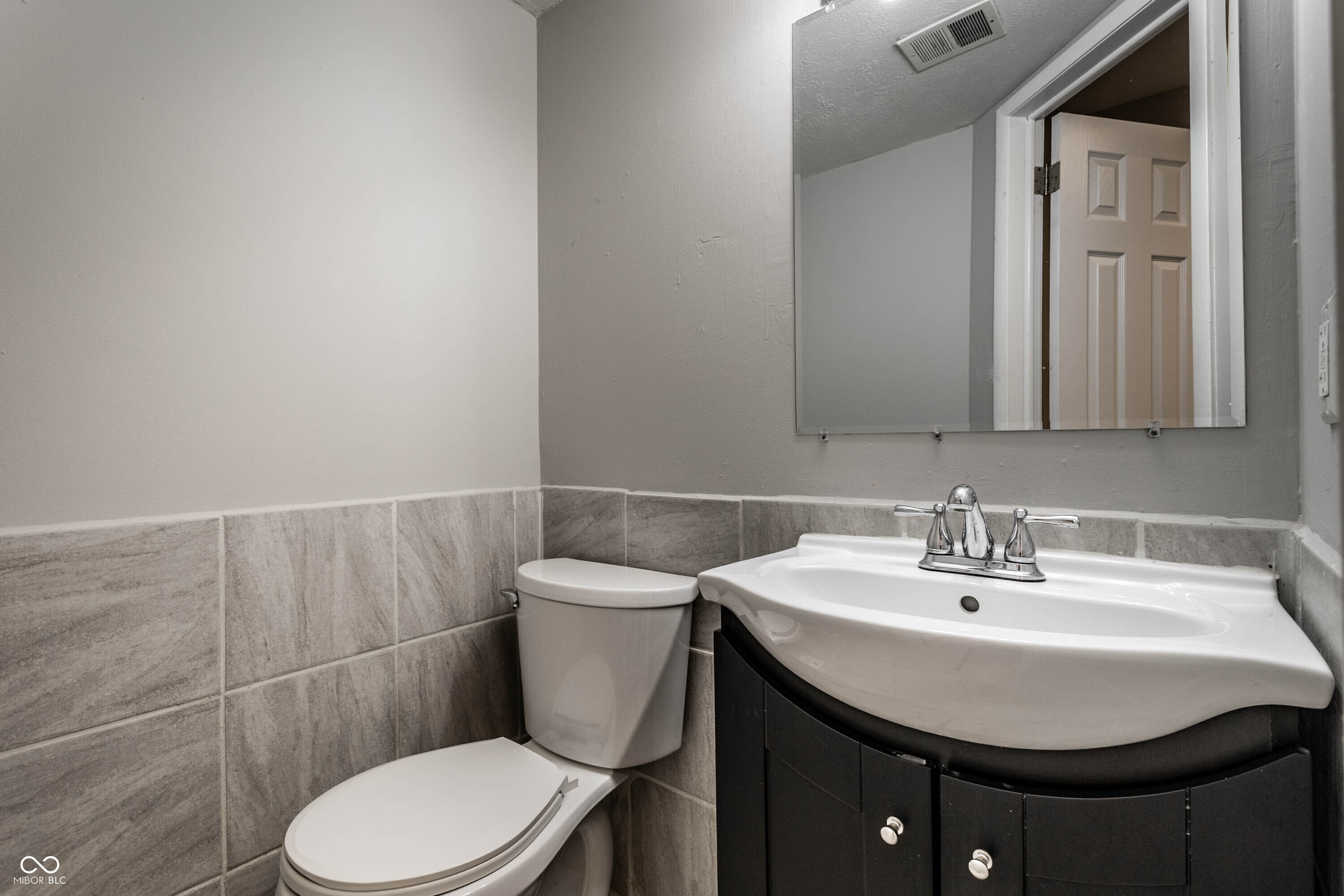 4839 Oakwood Trail