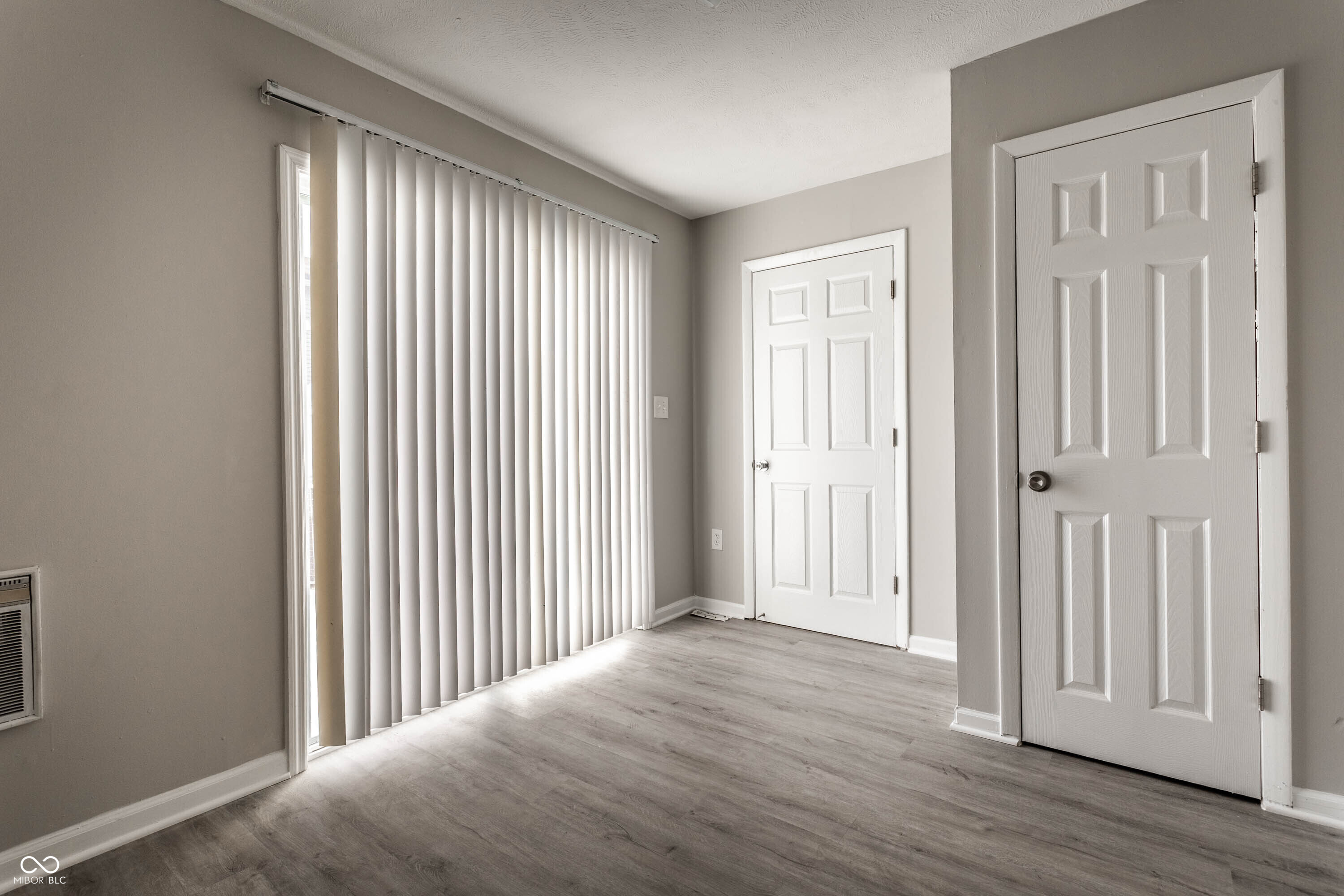 4839 Oakwood Trail