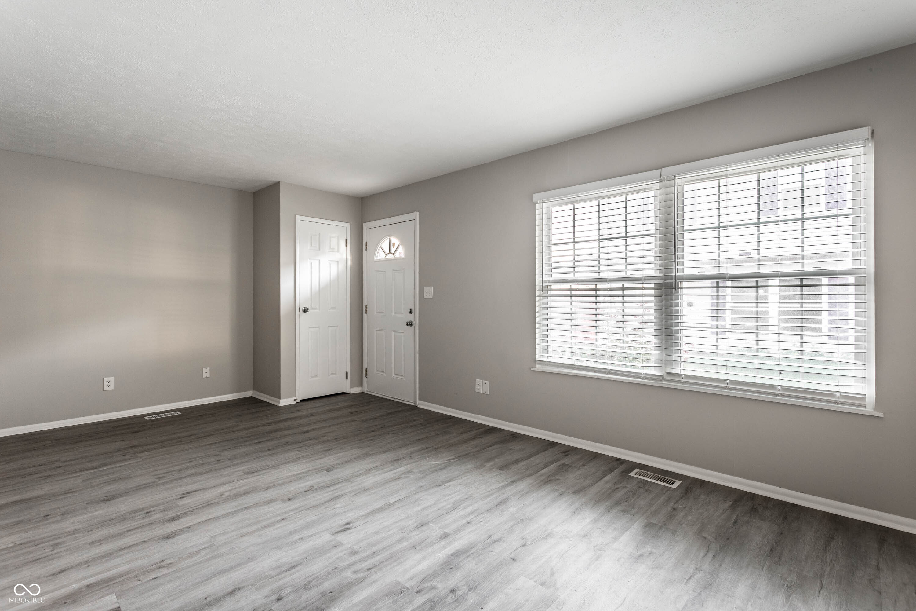 4839 Oakwood Trail