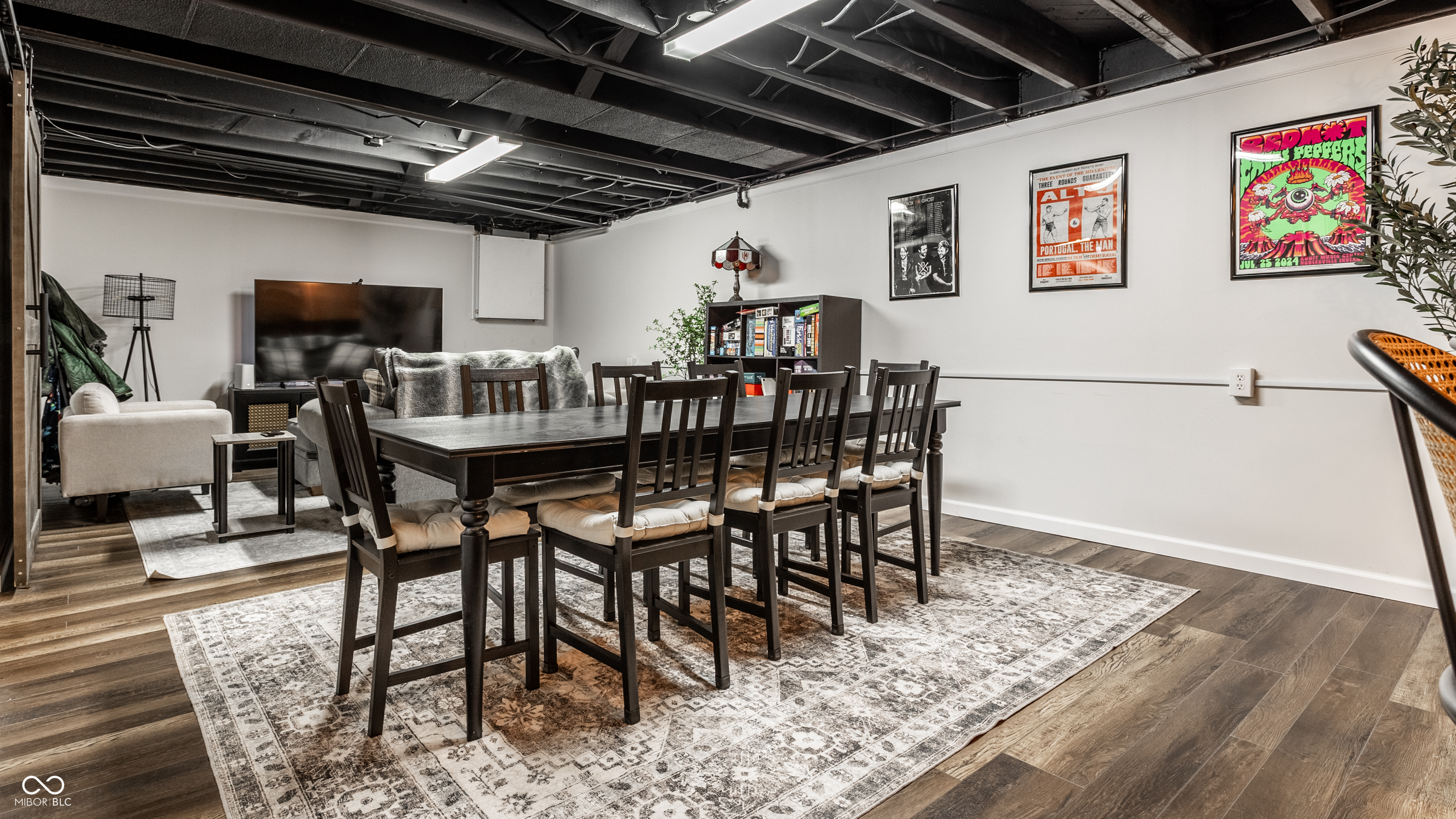 5704 Crestview Avenue