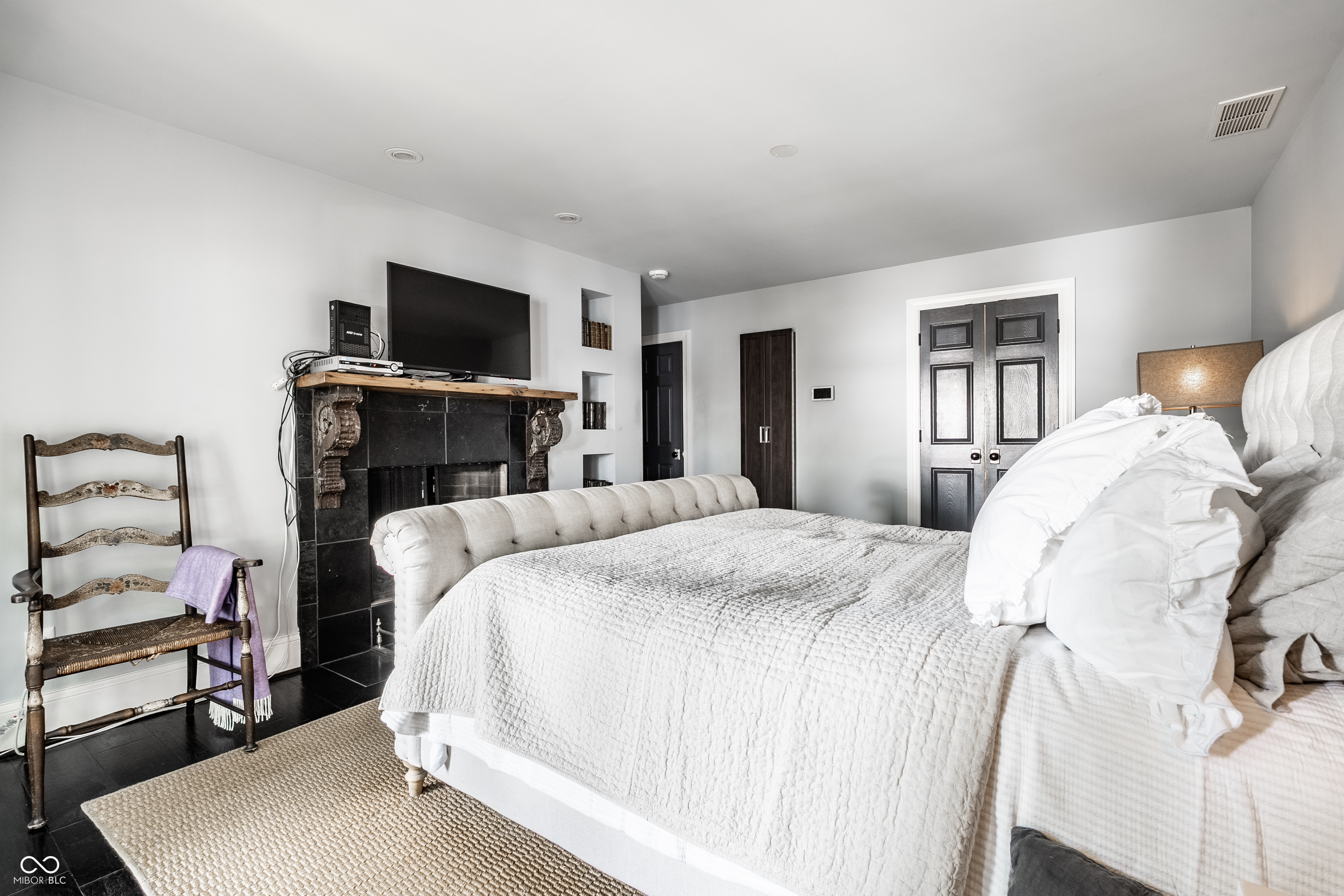 3264 Bay Road South Drive