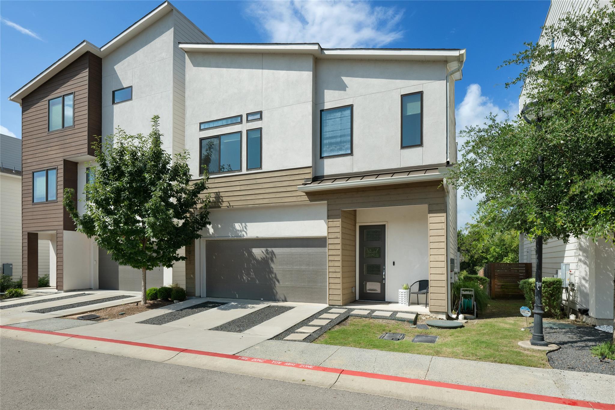 7913 Floracita LN