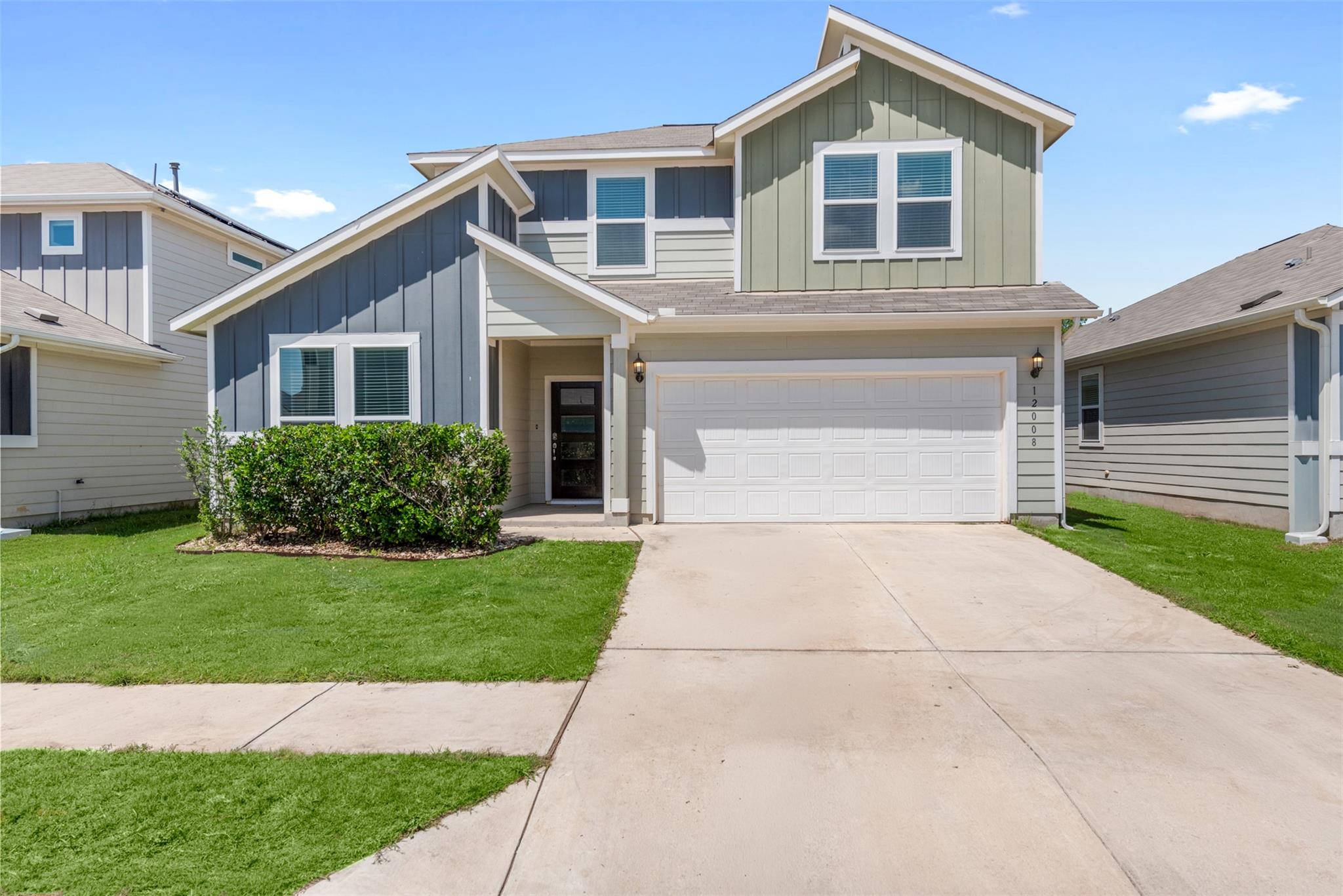 12008 Saddle Rock DR