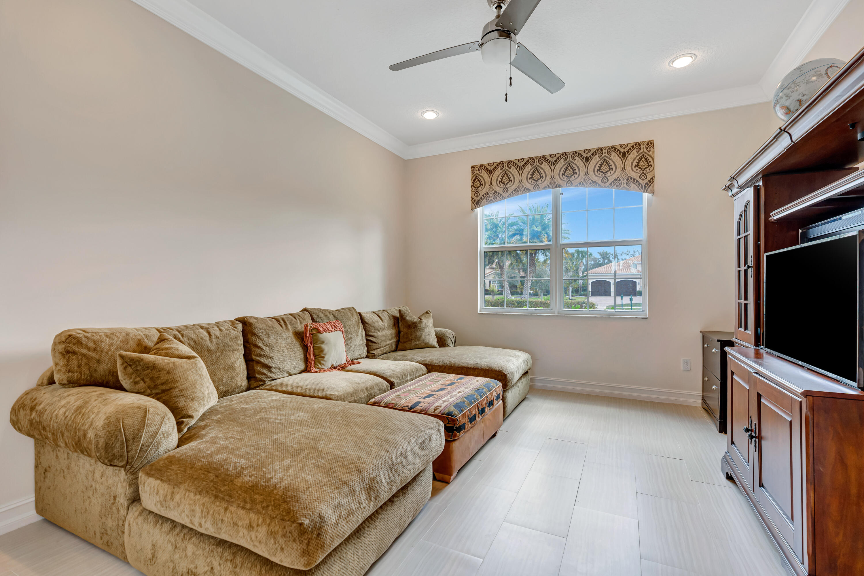 7787 Arbor Crest Way