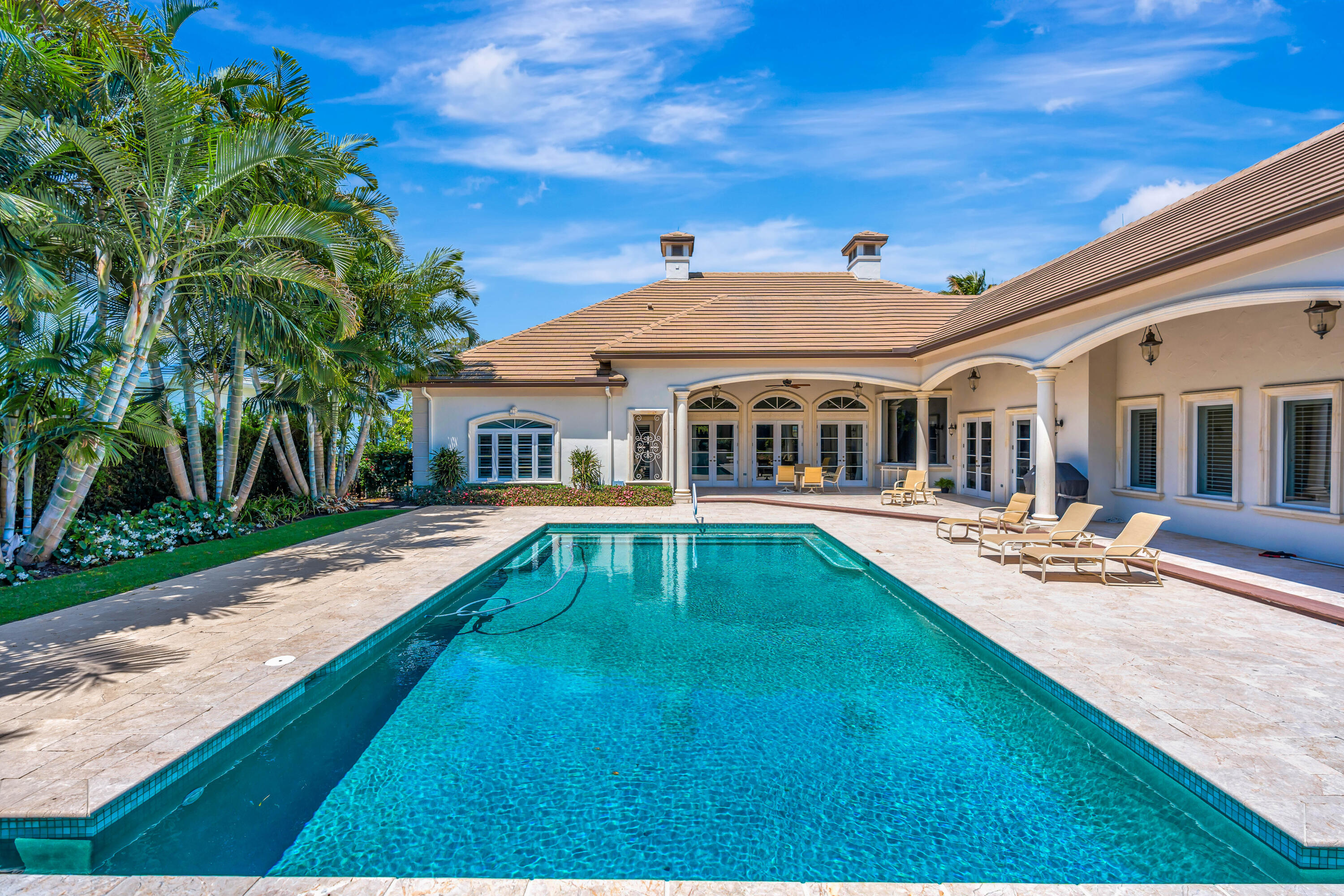 469 Mariner Dr