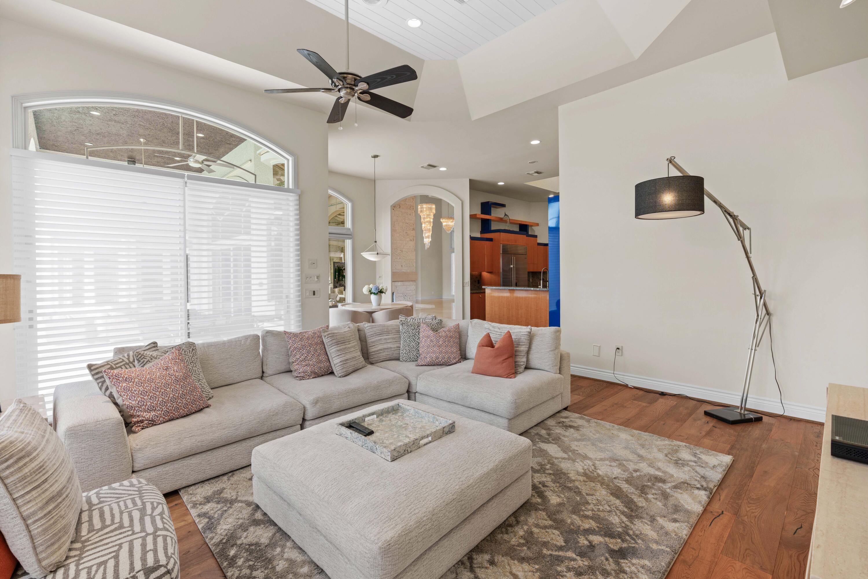 371 Eagle Dr
