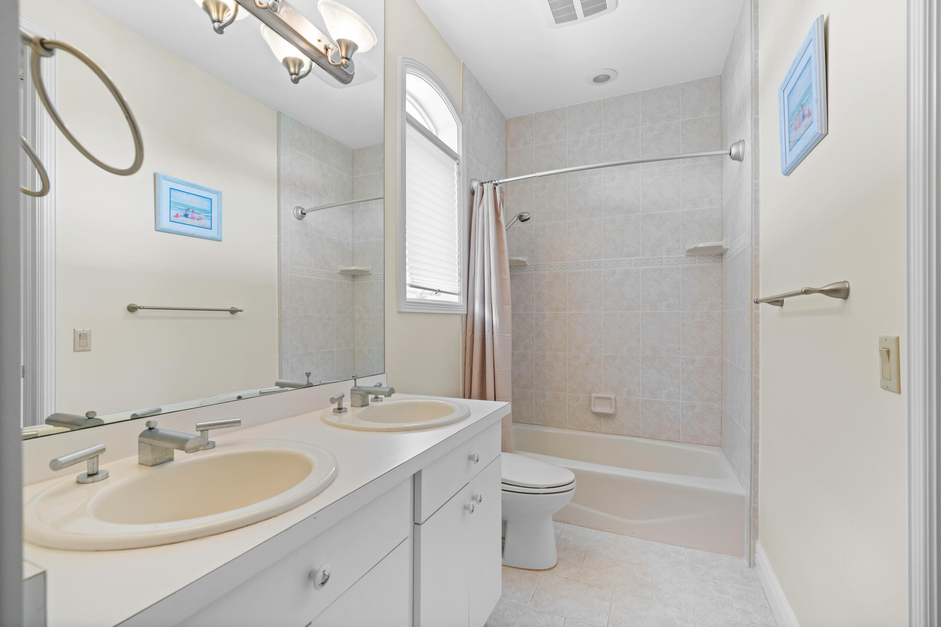371 Eagle Dr