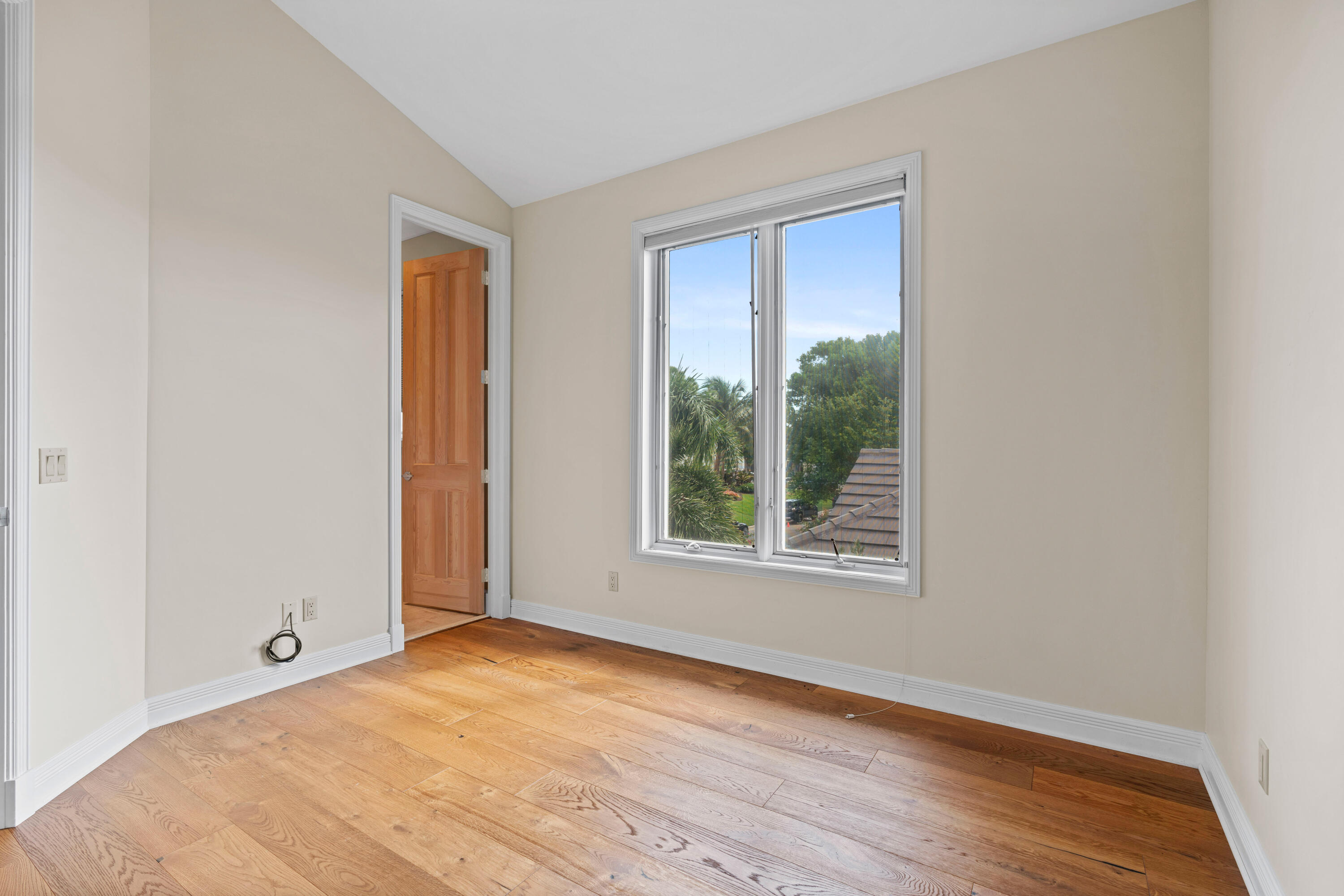371 Eagle Dr
