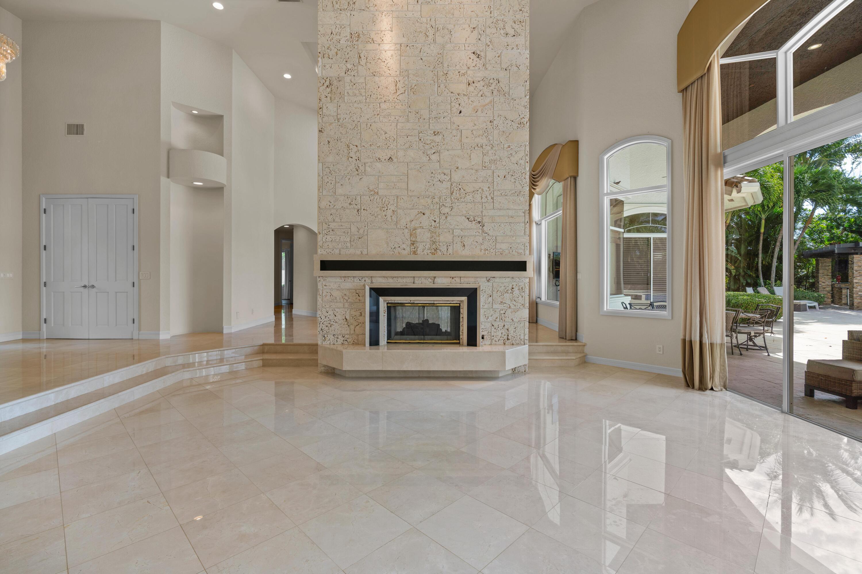 371 Eagle Dr