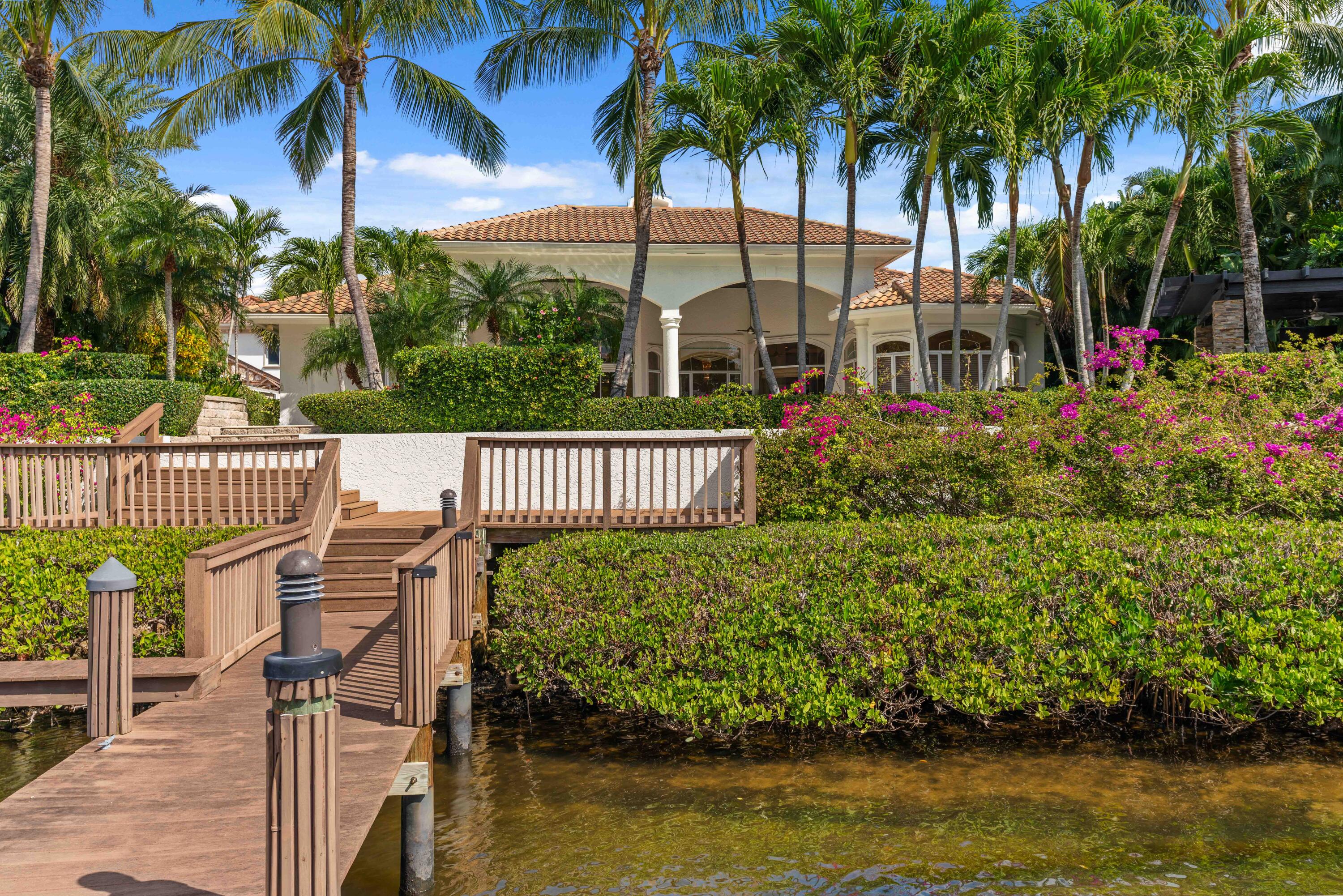 371 Eagle Dr