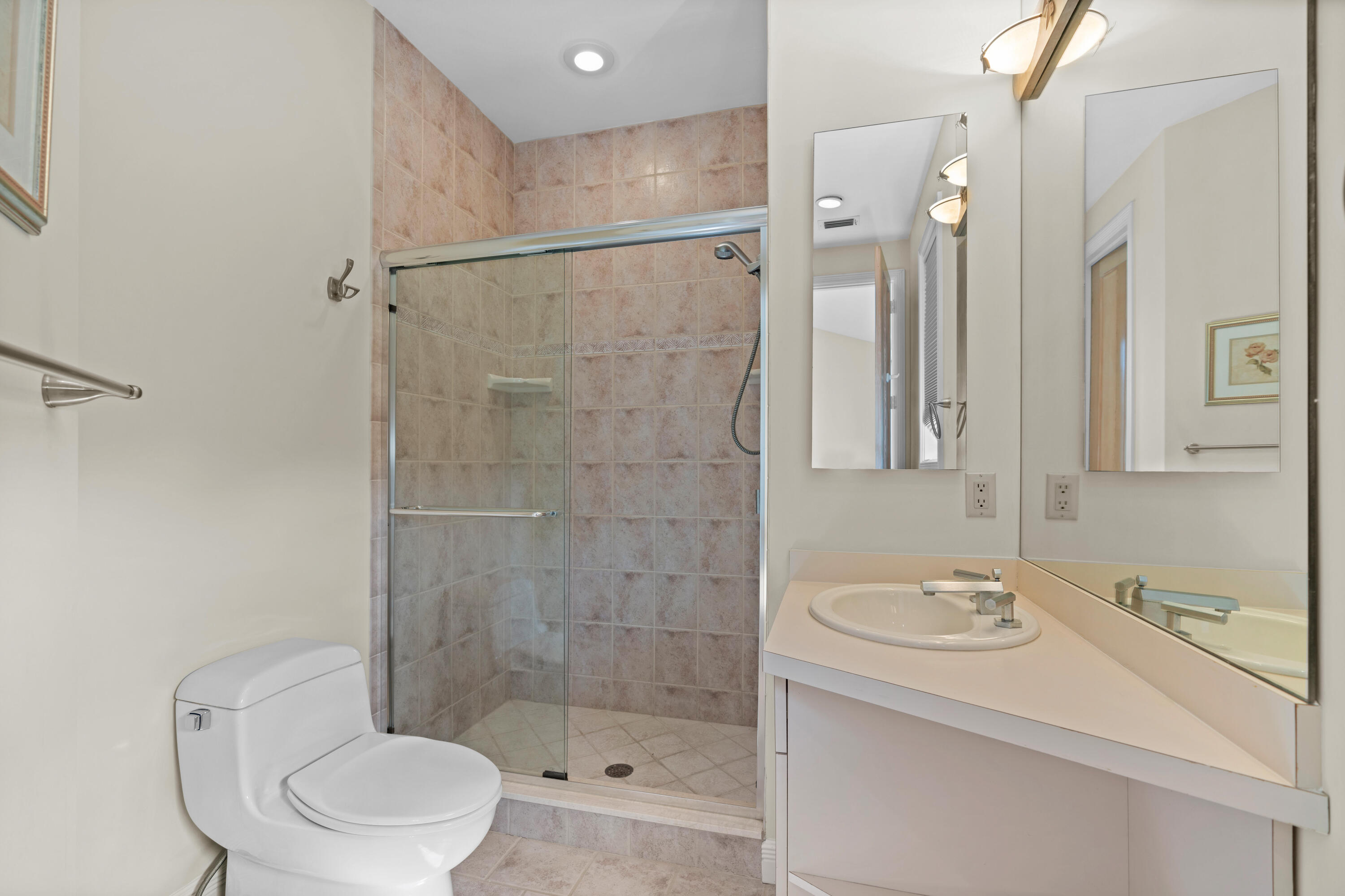 371 Eagle Dr