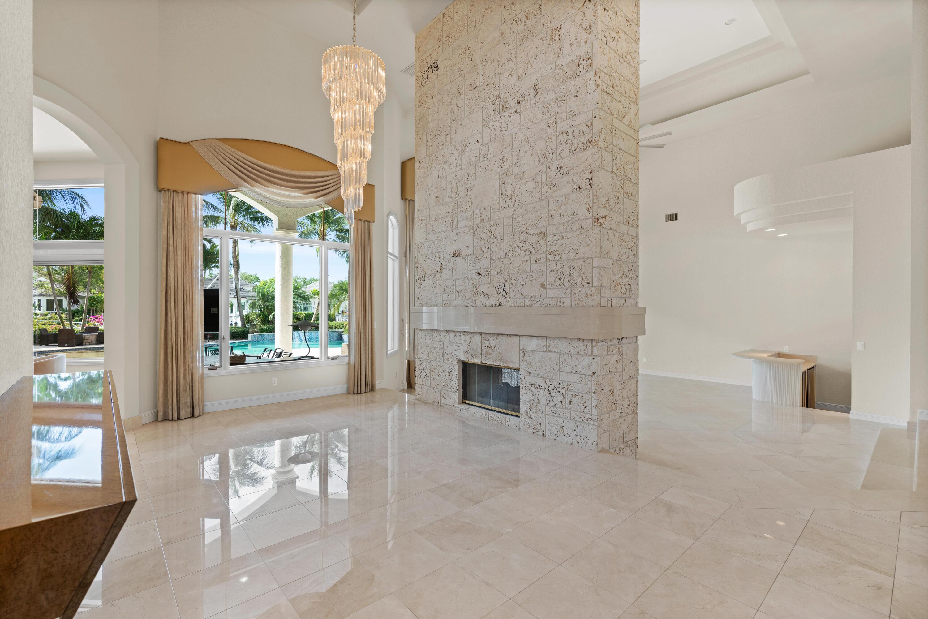 371 Eagle Dr