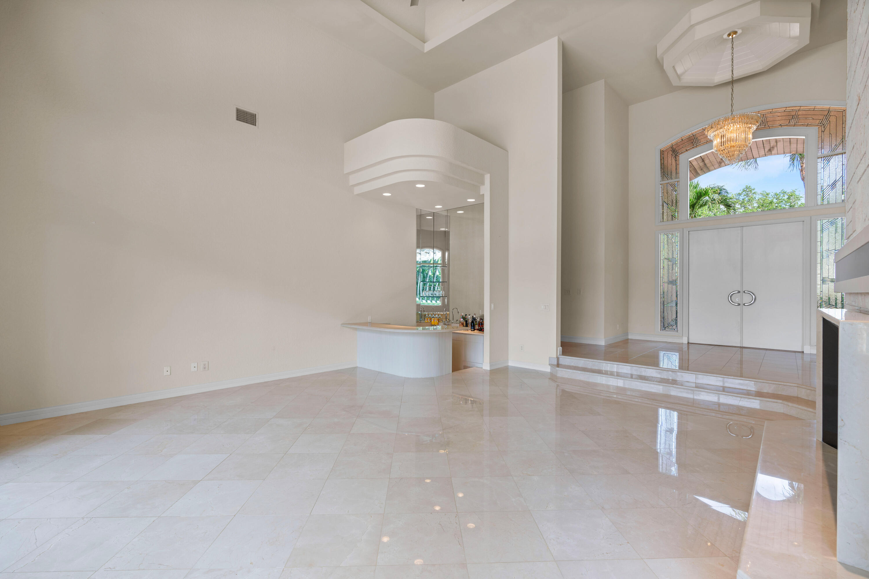371 Eagle Dr