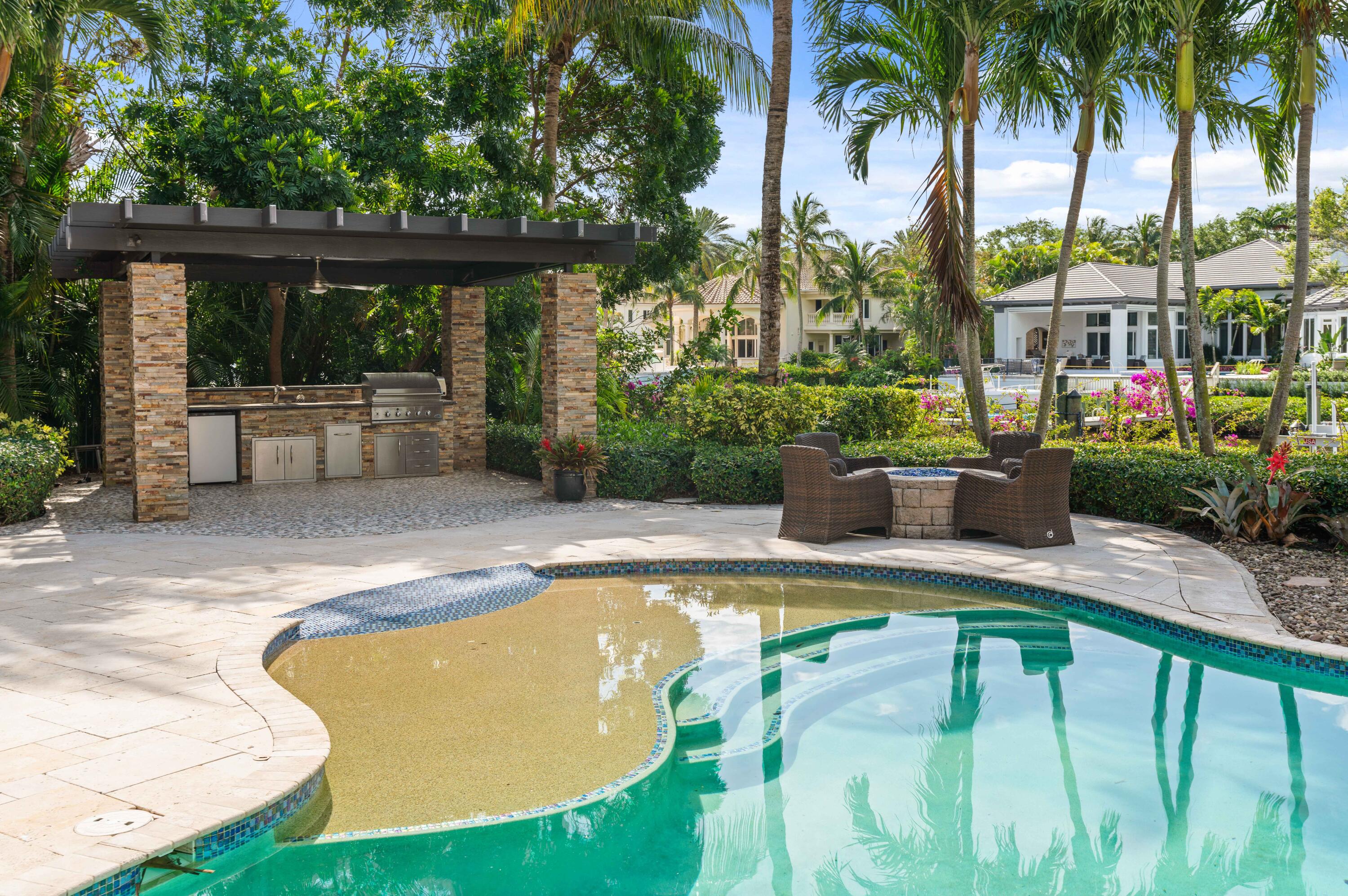 371 Eagle Dr