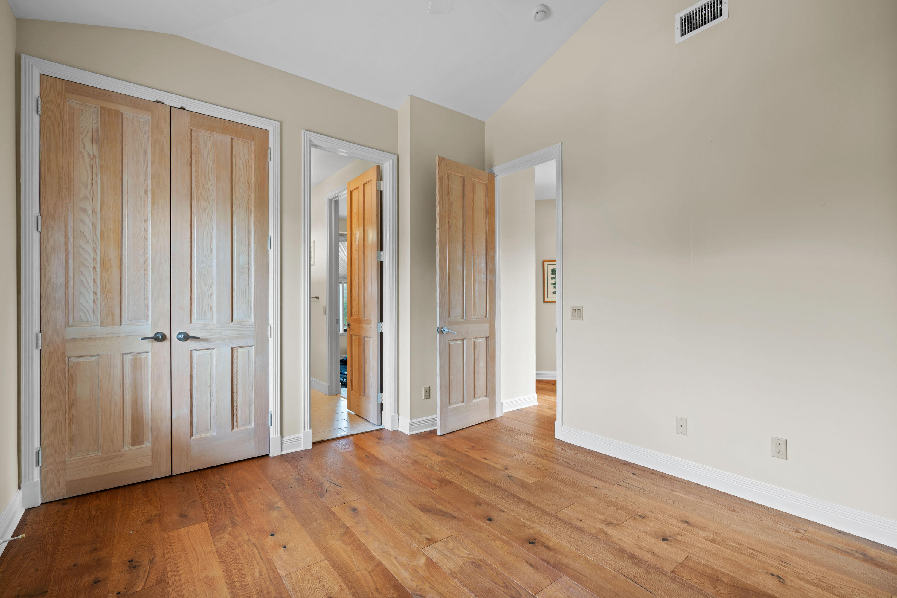 371 Eagle Dr