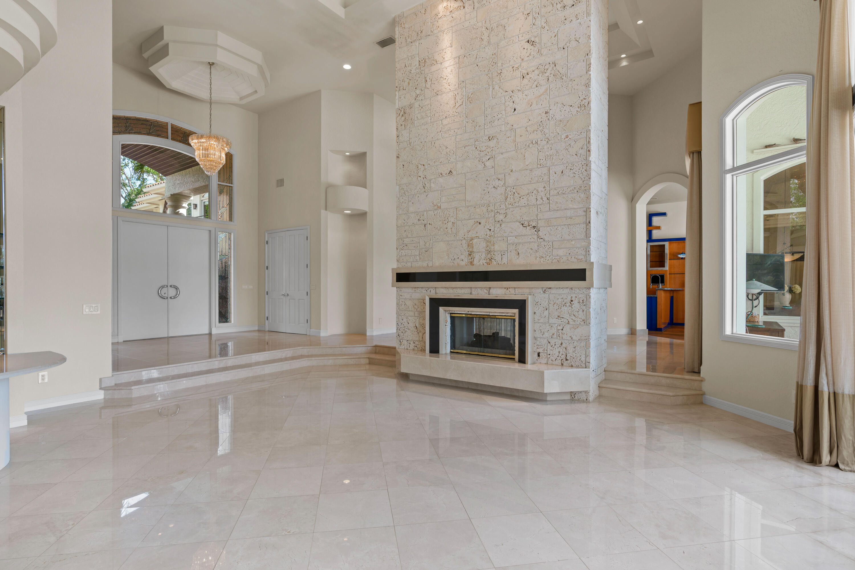 371 Eagle Dr