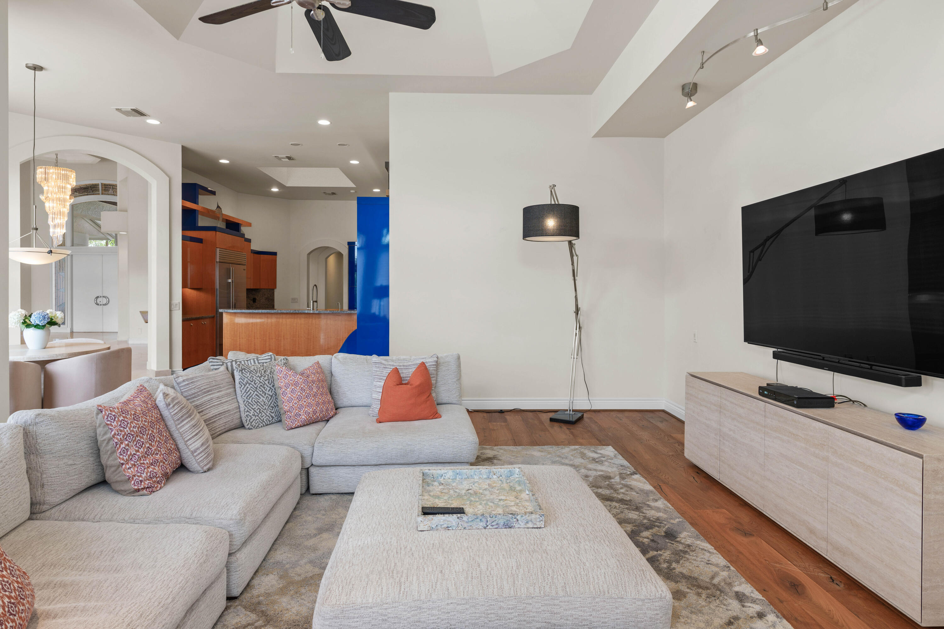 371 Eagle Dr