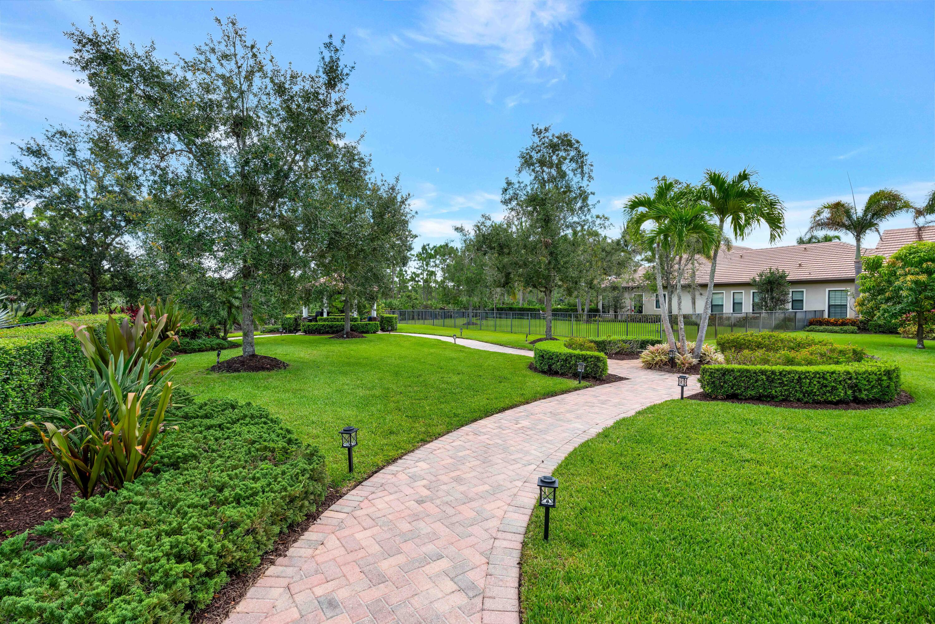 19259 SE Hidden Bridge Ct